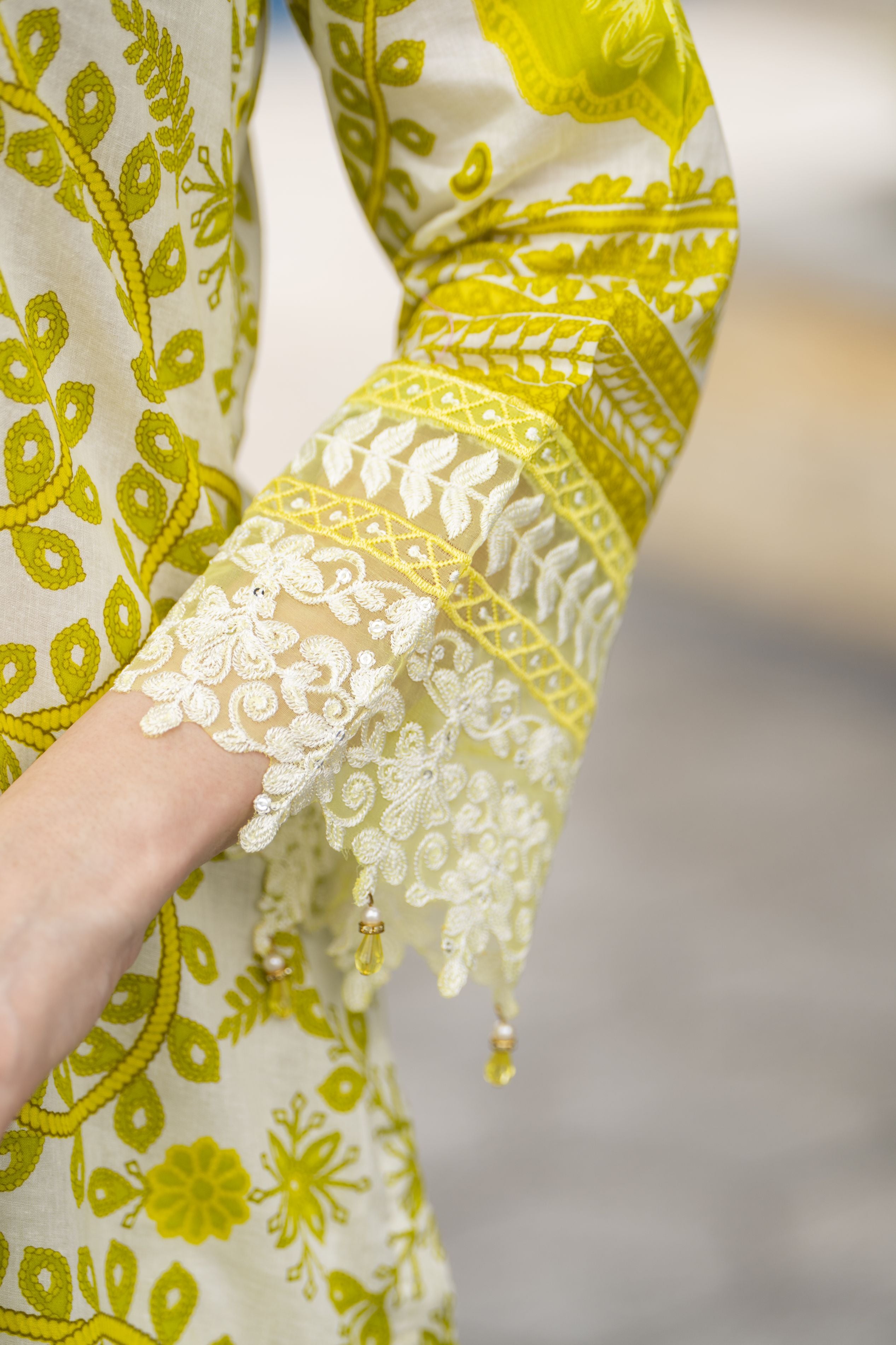 Sakeena Summer Ease – 3pc Yellow Lawn Dress with Farshi Shalwar SSE5