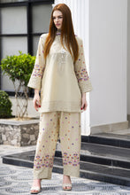 Zaiwa 3pc Embroidered Cotton Farshi Shalwar Suit with Chiffon Dupatta – DZ11