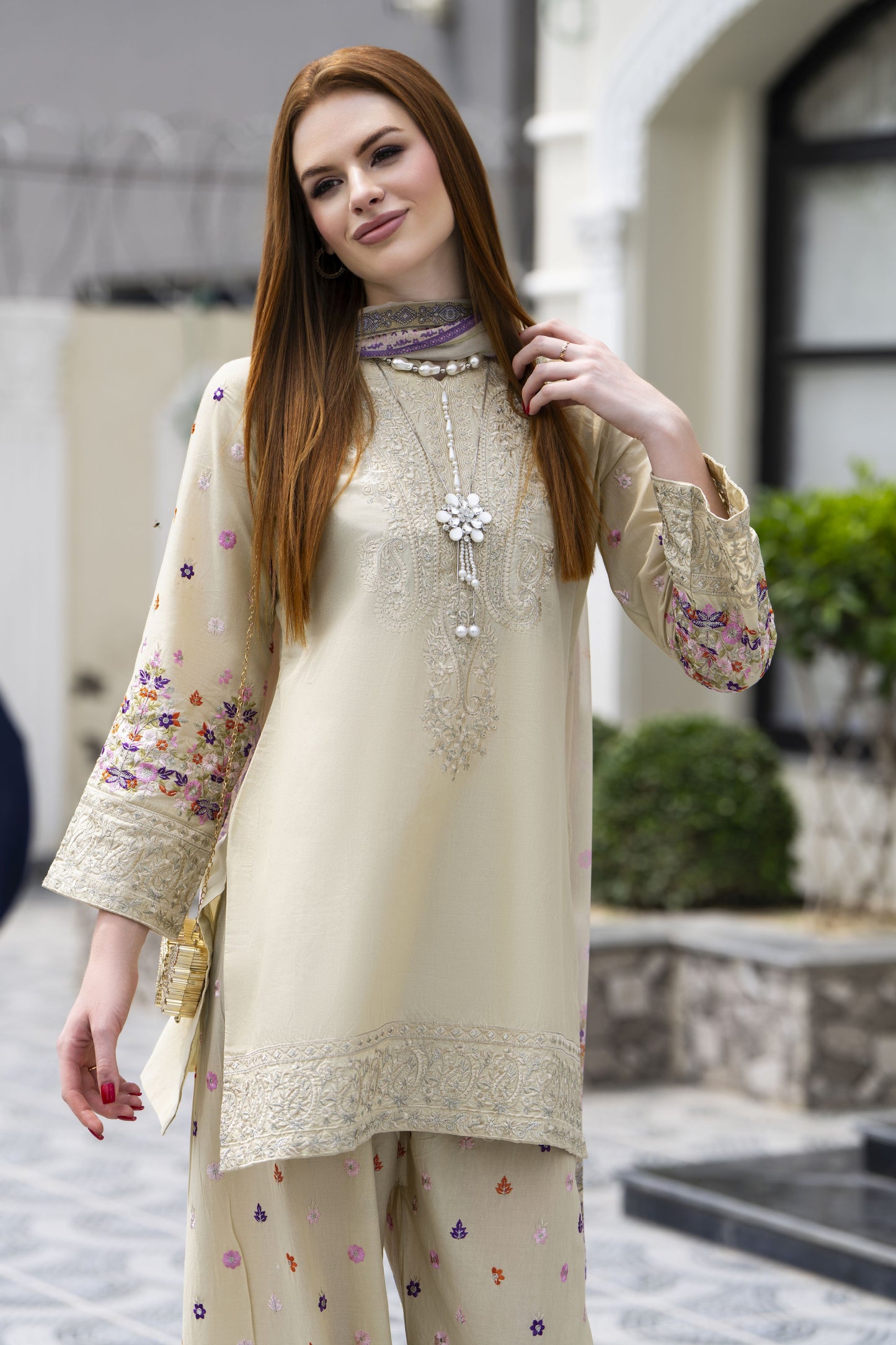 Zaiwa 3pc Embroidered Cotton Farshi Shalwar Suit with Chiffon Dupatta – DZ11