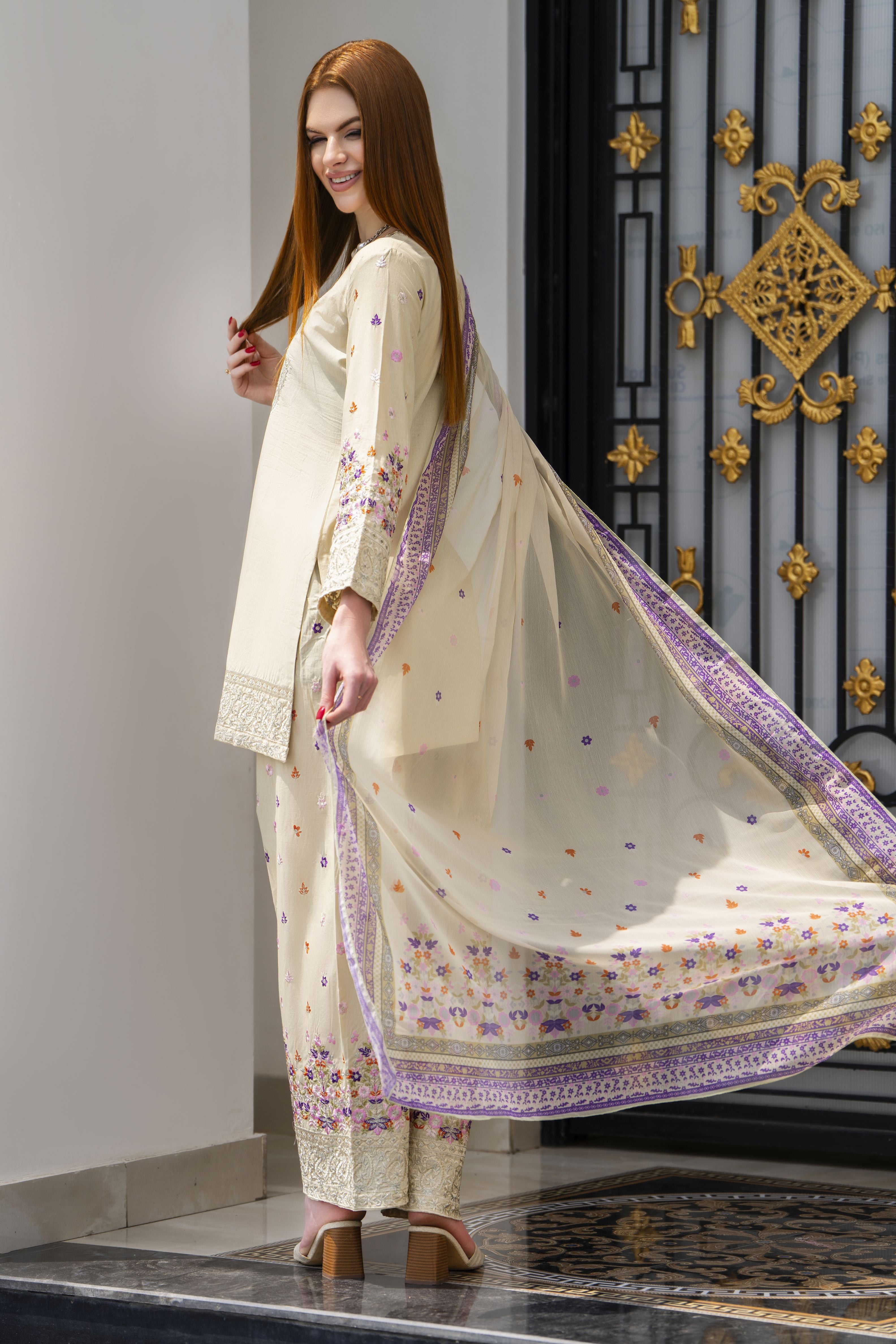 Zaiwa 3pc Embroidered Cotton Farshi Shalwar Suit with Chiffon Dupatta – DZ11