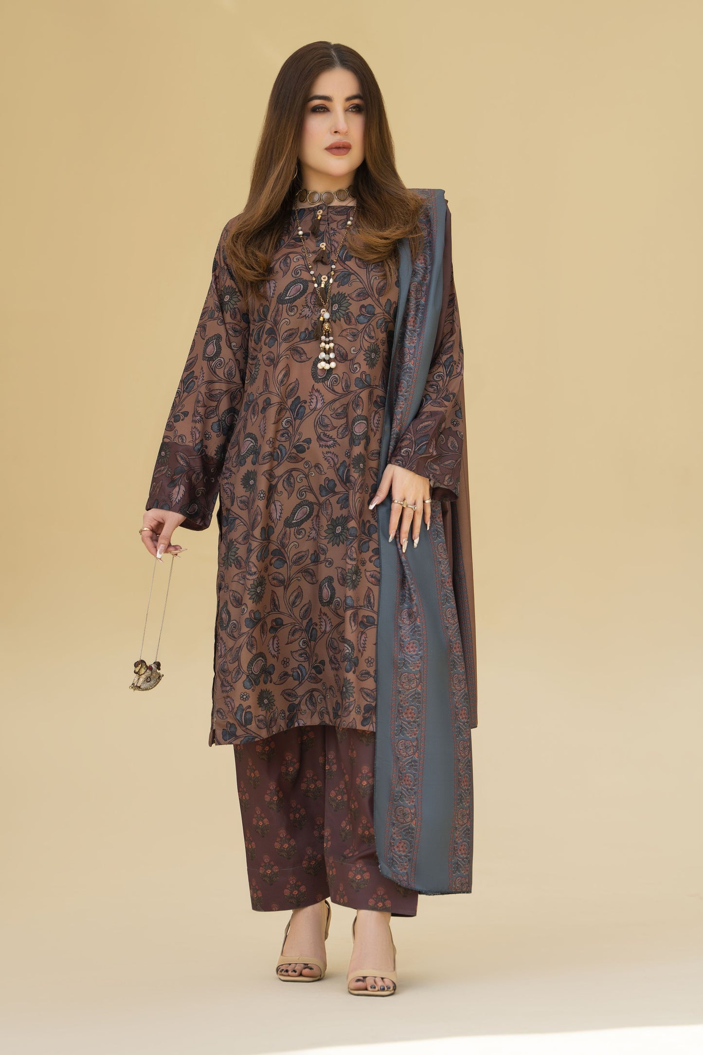 Zaiwa Winter Shawl – Printed Grip 3pc Shalwar Suit ZWS3