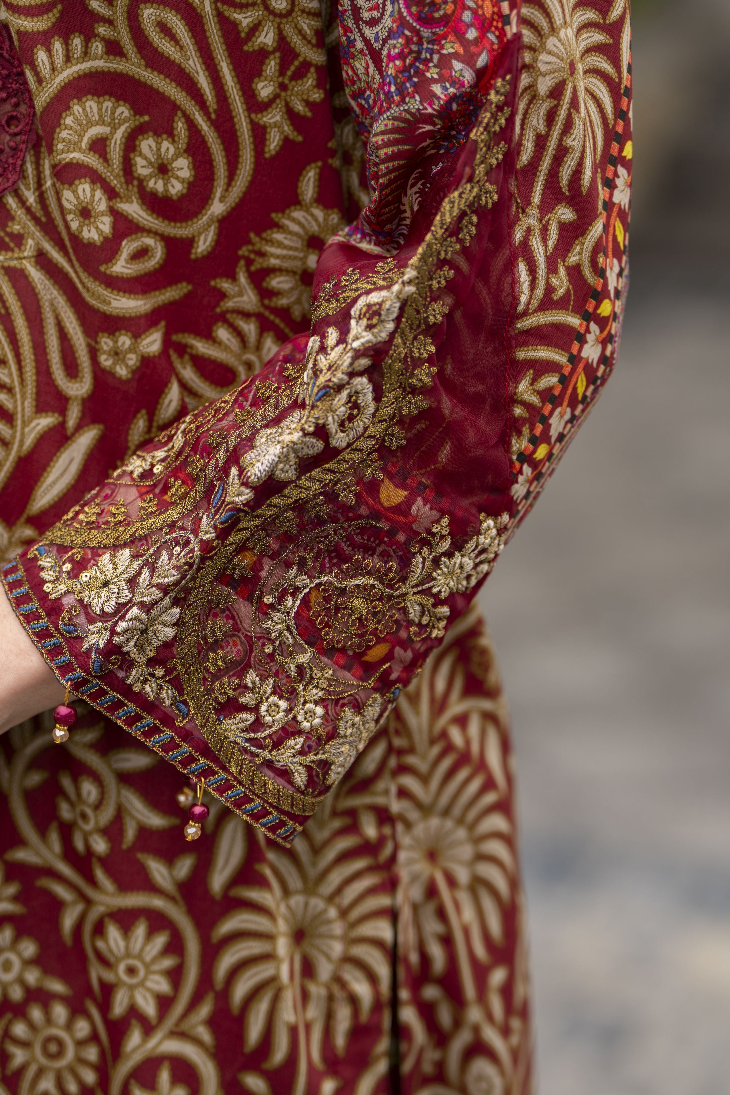 Sakeena Summer Ease – 3pc Maroon Lawn Dress with Chiffon Dupatta SSE2