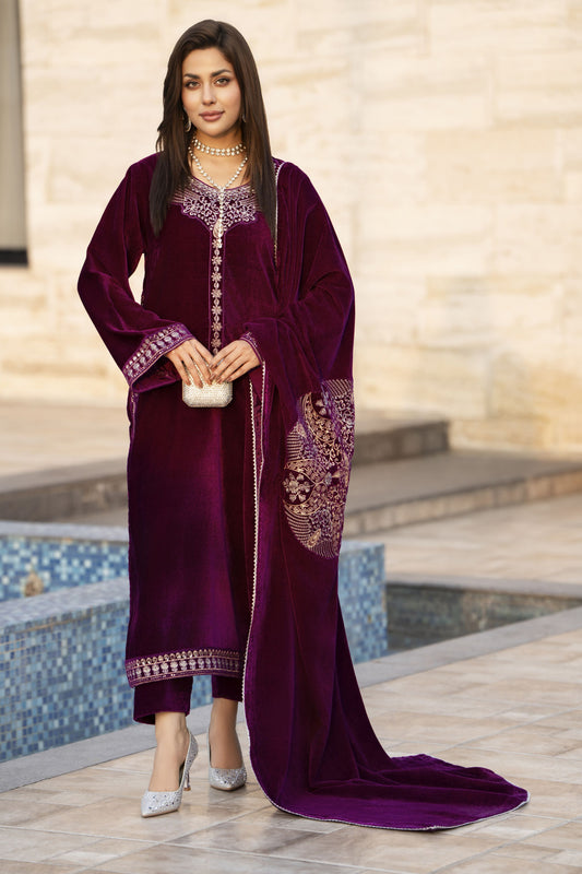 Aleezay KASHMÉ – Plum Purple Velvet 3pc Suit with Velvet Shawl KA7
