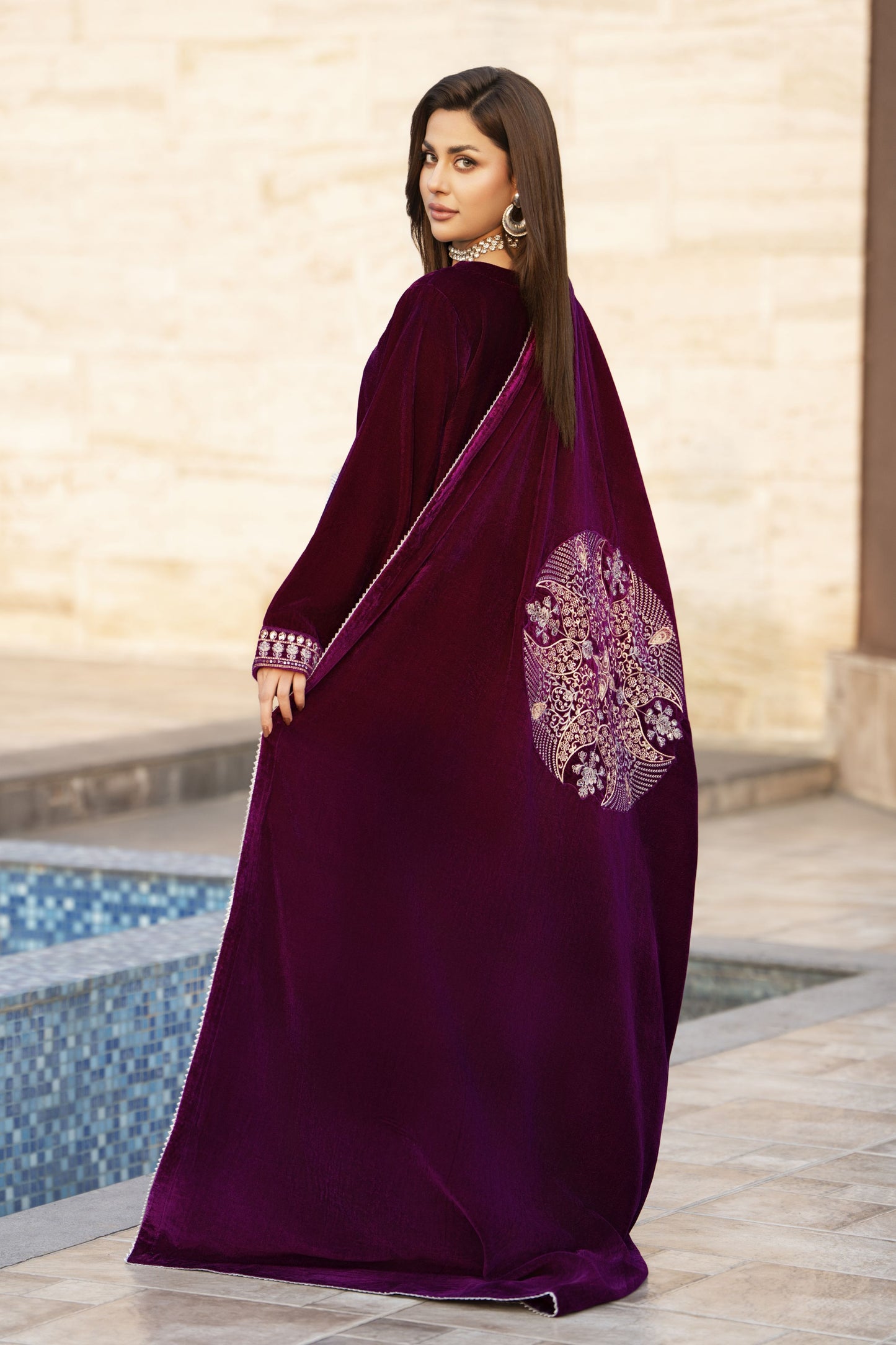 Aleezay KASHMÉ – Plum Purple Velvet 3pc Suit with Velvet Shawl KA7