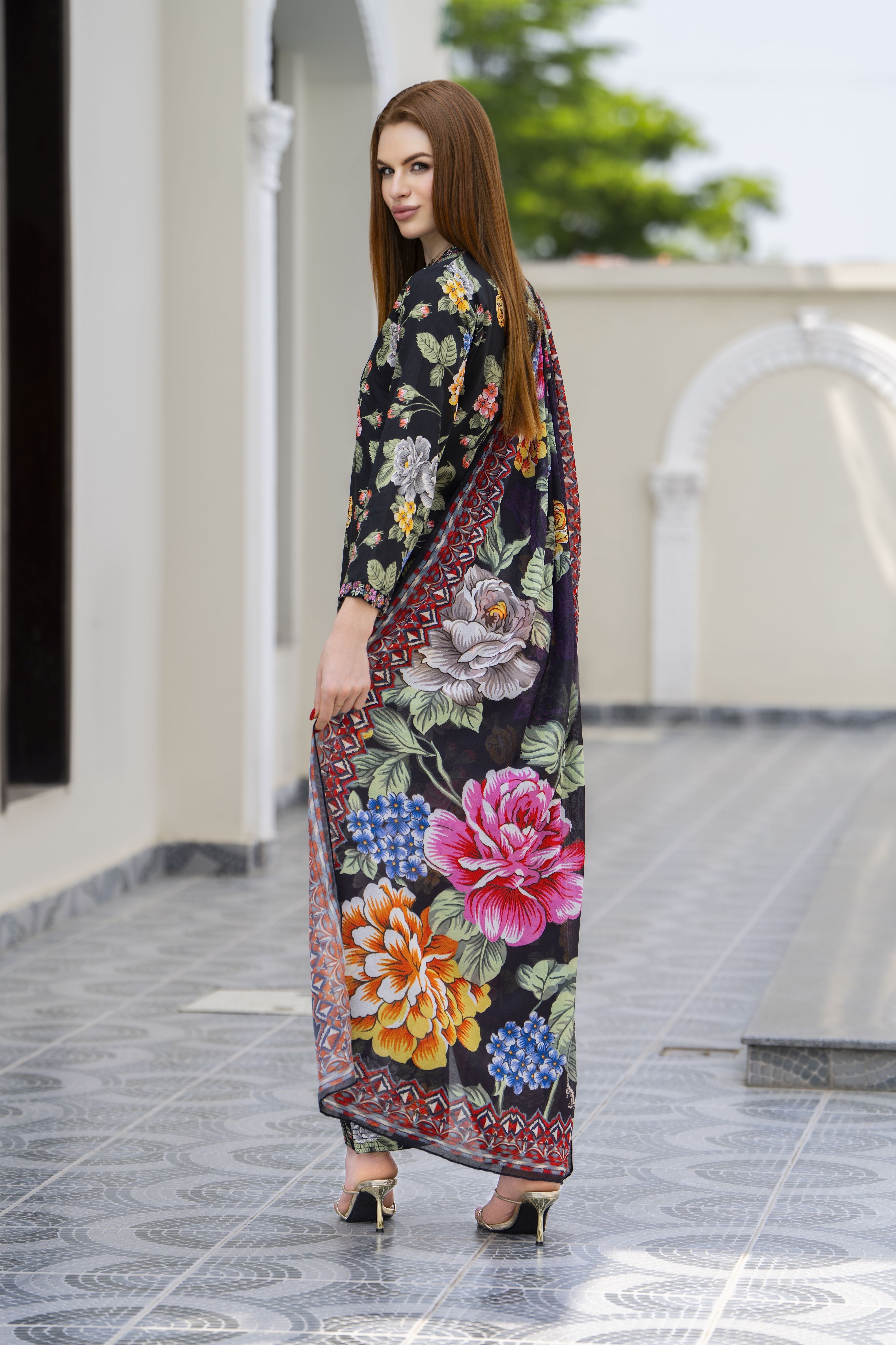 Zaiwa 3pc Embroidered Textured Lawn Farshi Shalwar Suit – DZ10