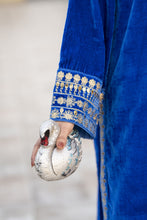 Aleezay KASHMÉ – Royal Blue Velvet 3pc Suit with Velvet Shawl KA1