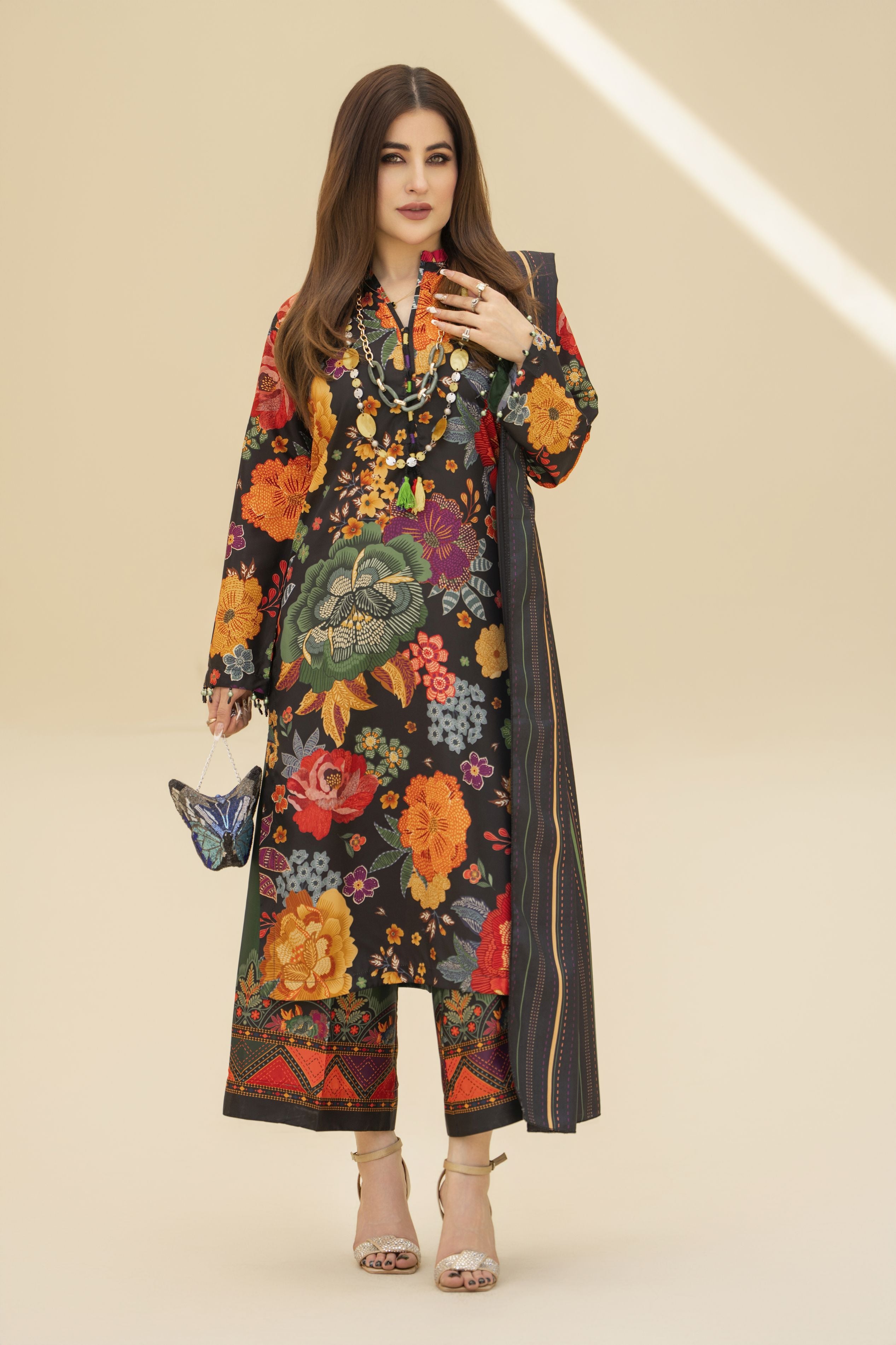 Zaiwa Winter Shawl – Printed Grip 3pc Black Dress ZWS9