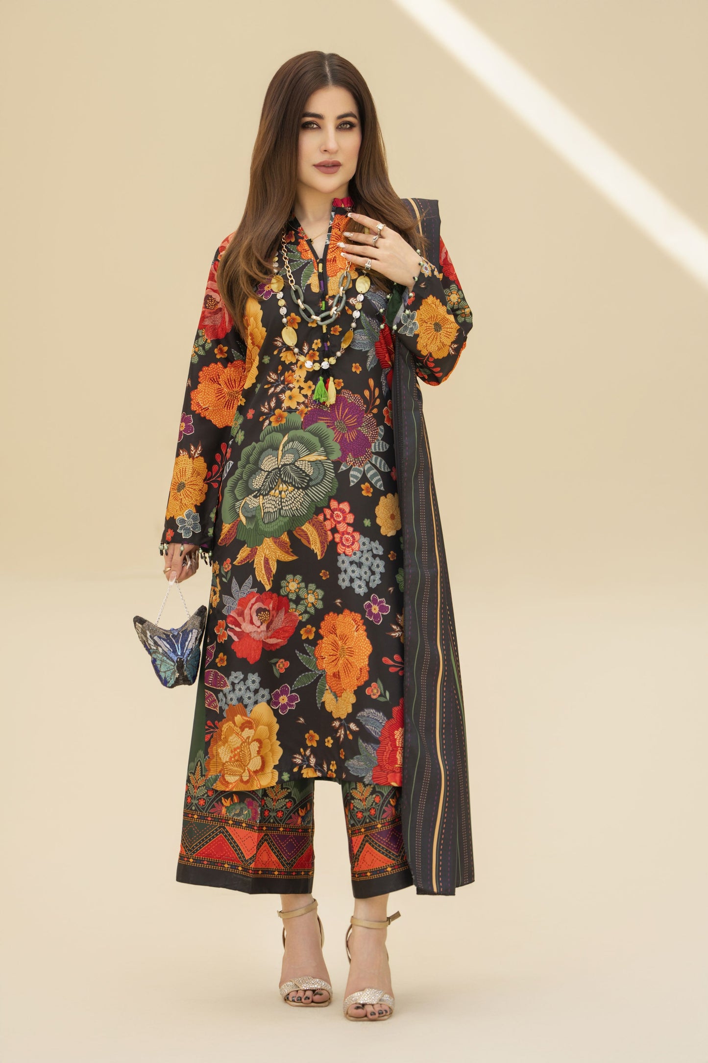 Zaiwa Winter Shawl – Printed Grip 3pc Black Dress ZWS9