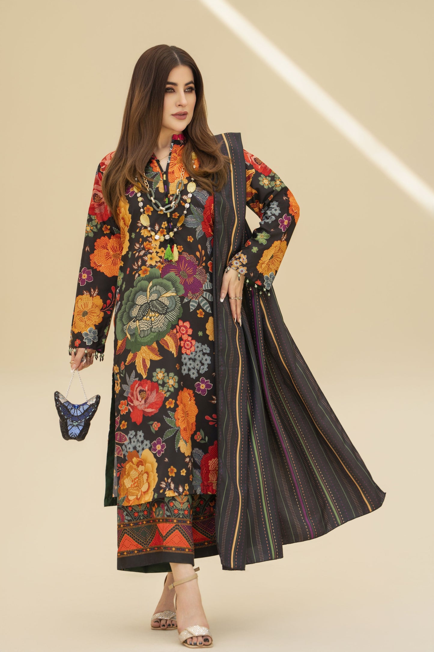 Zaiwa Winter Shawl – Printed Grip 3pc Black Dress ZWS9