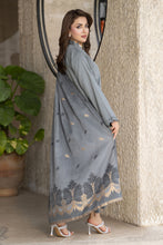 Aleezay 3pc Grey Viscose Suit with Floral Jacquard Dupatta – JAL5