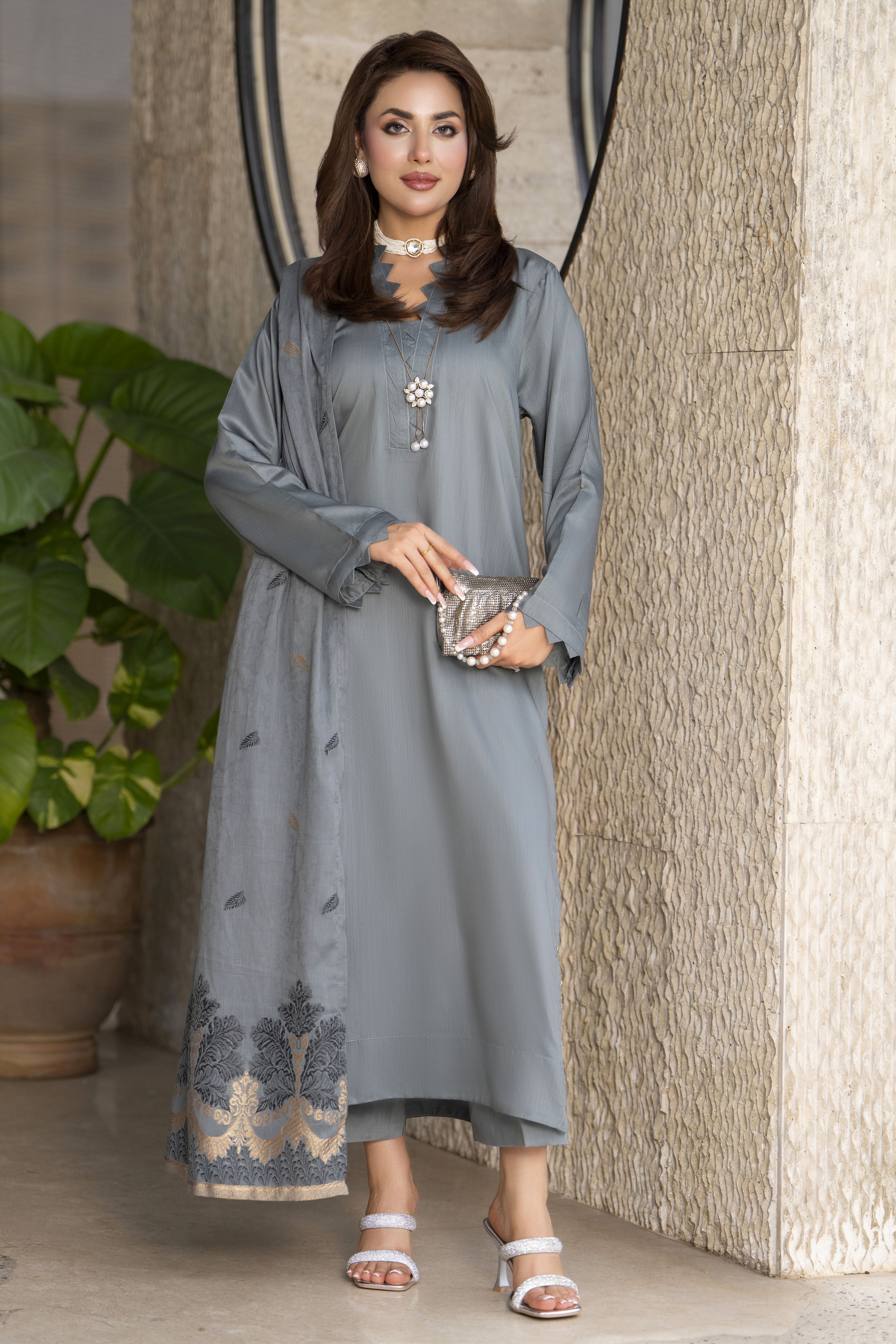 Aleezay 3pc Grey Viscose Suit with Floral Jacquard Dupatta – JAL5