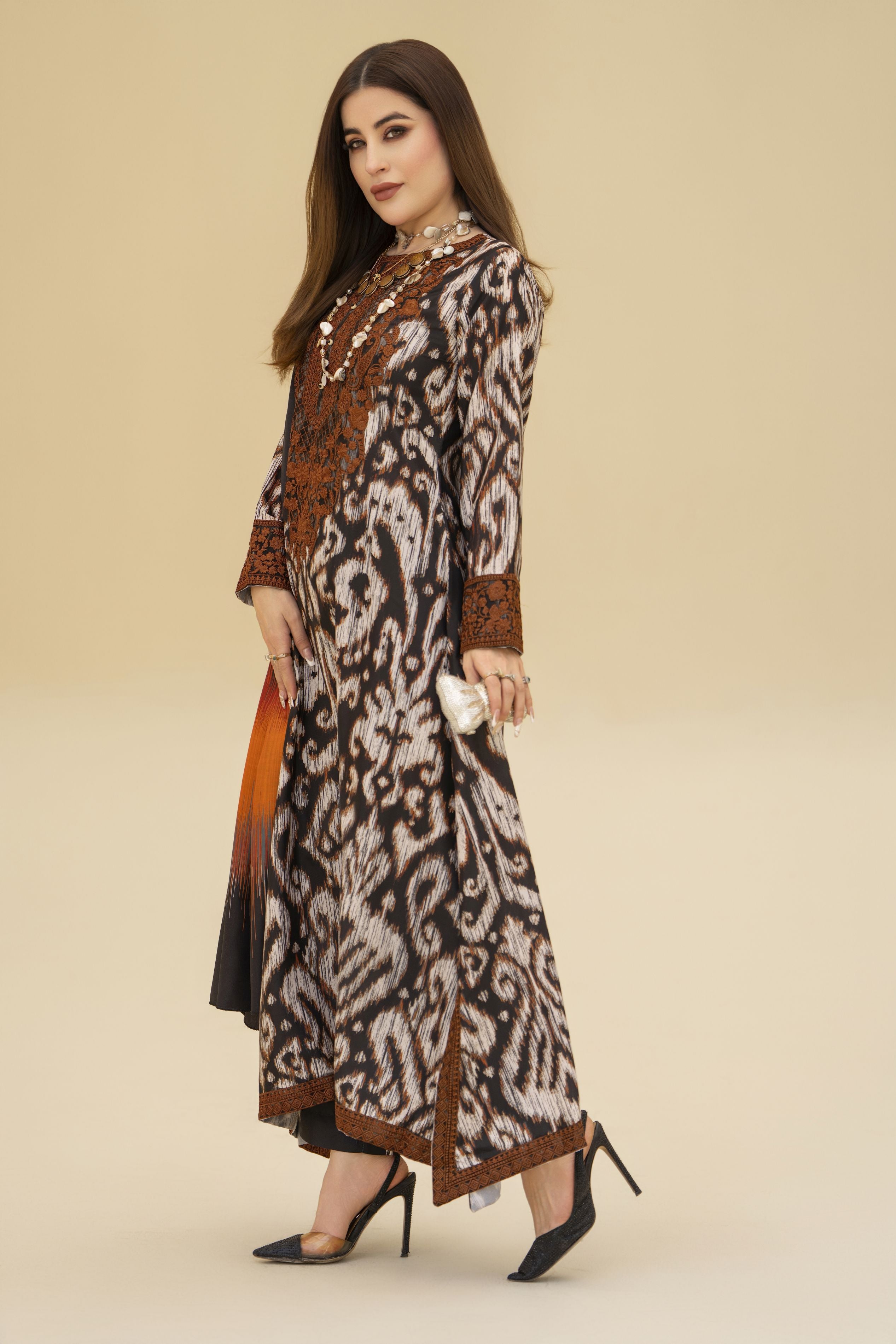 Zaiwa Winter Shawl – Embroidered Printed Grip 3pc Long Dress ZWS10