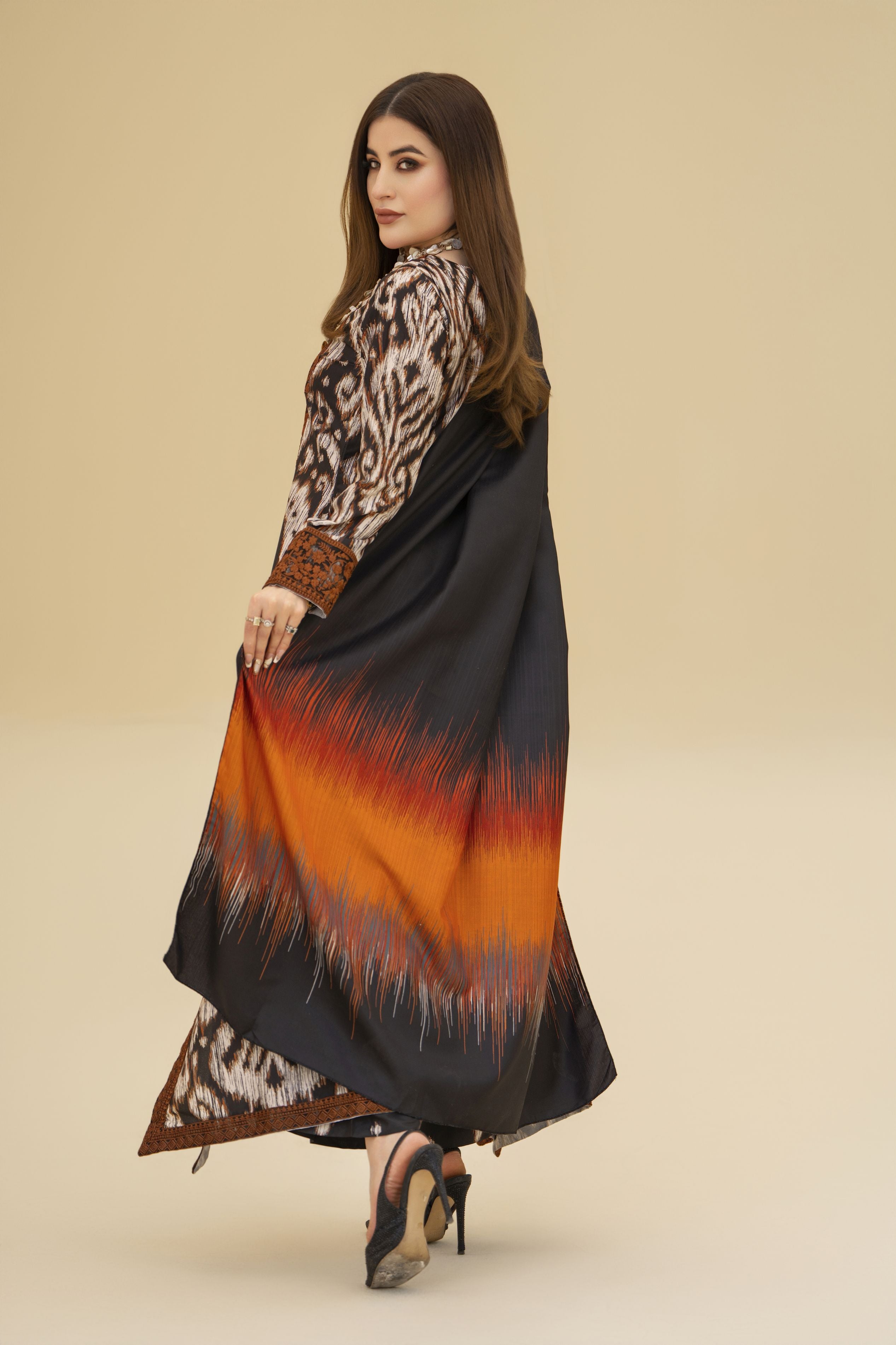 Zaiwa Winter Shawl – Embroidered Printed Grip 3pc Long Dress ZWS10