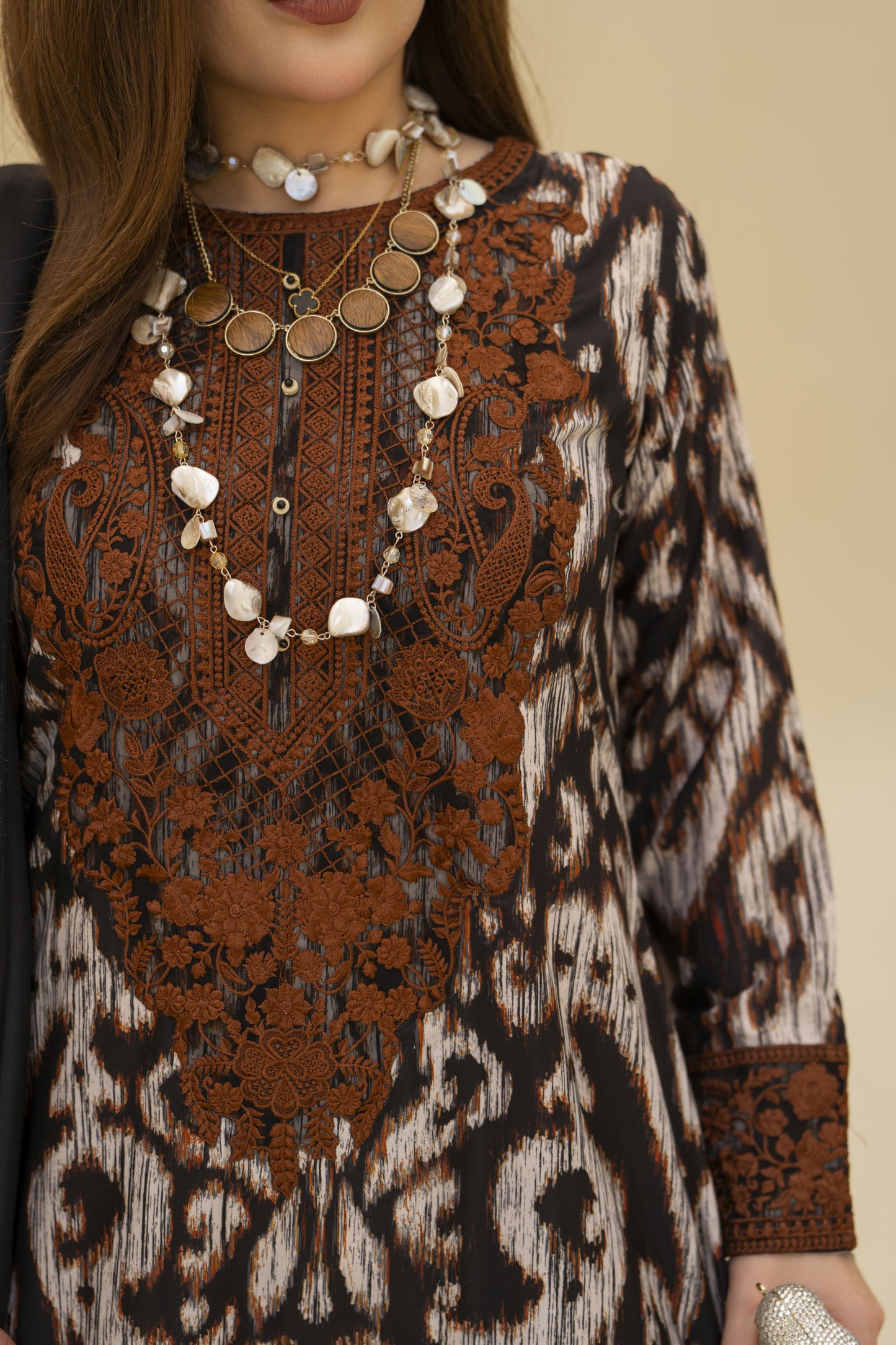 Zaiwa Winter Shawl – Embroidered Printed Grip 3pc Long Dress ZWS10