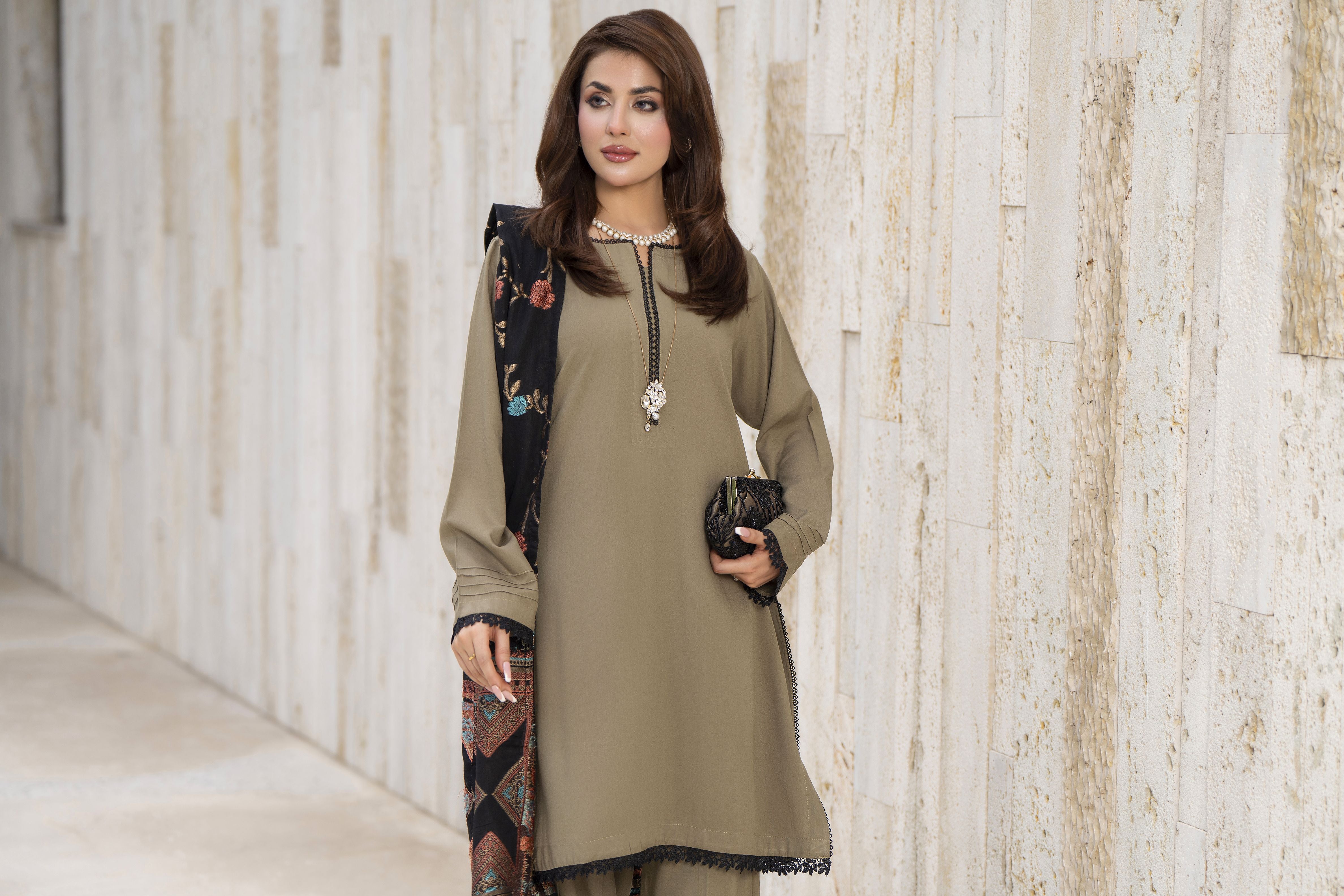 Aleezay 3pc Olive Linen Suit with Black Jacquard Dupatta – JAL8