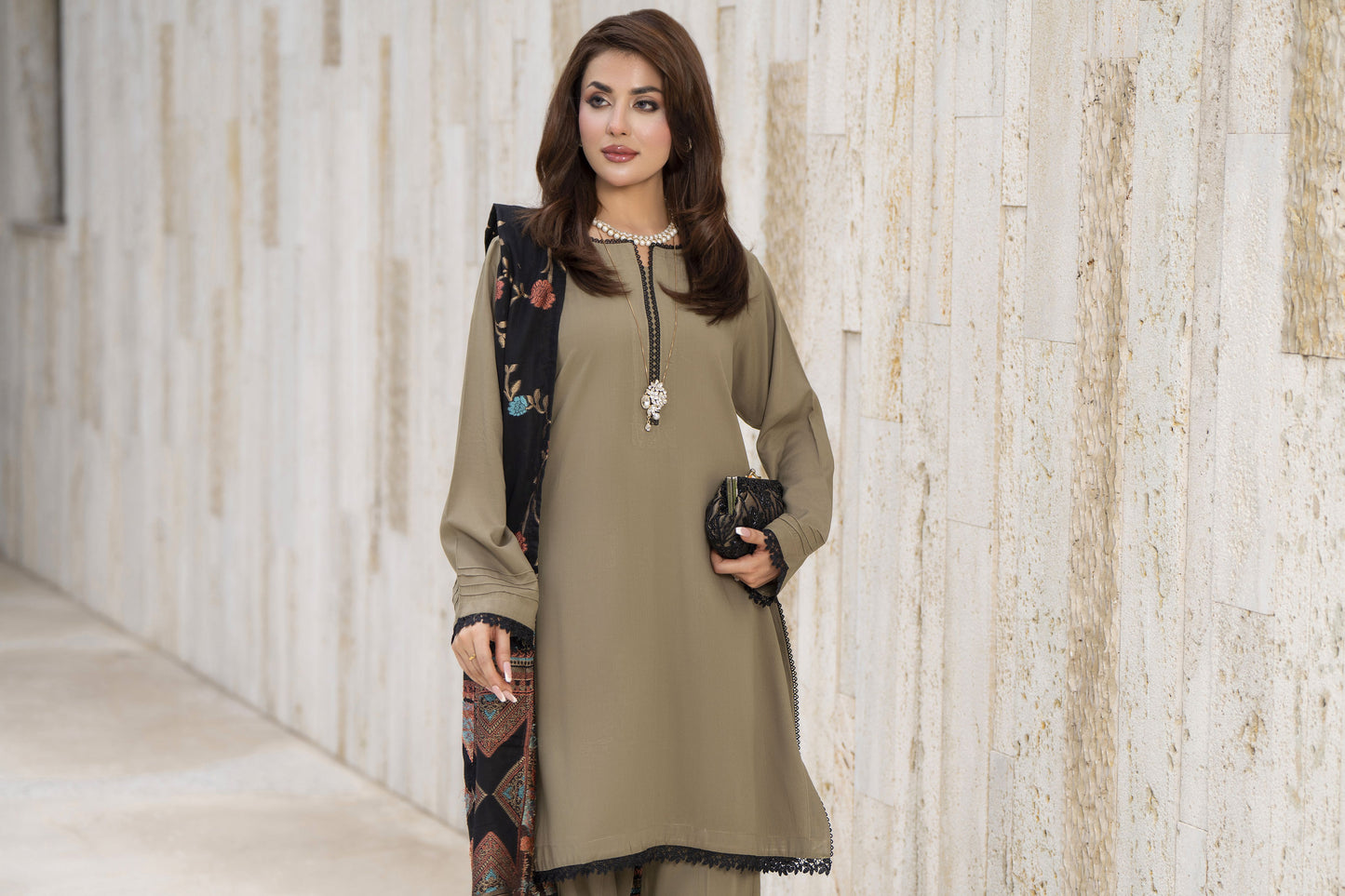 Aleezay 3pc Olive Linen Suit with Black Jacquard Dupatta – JAL8