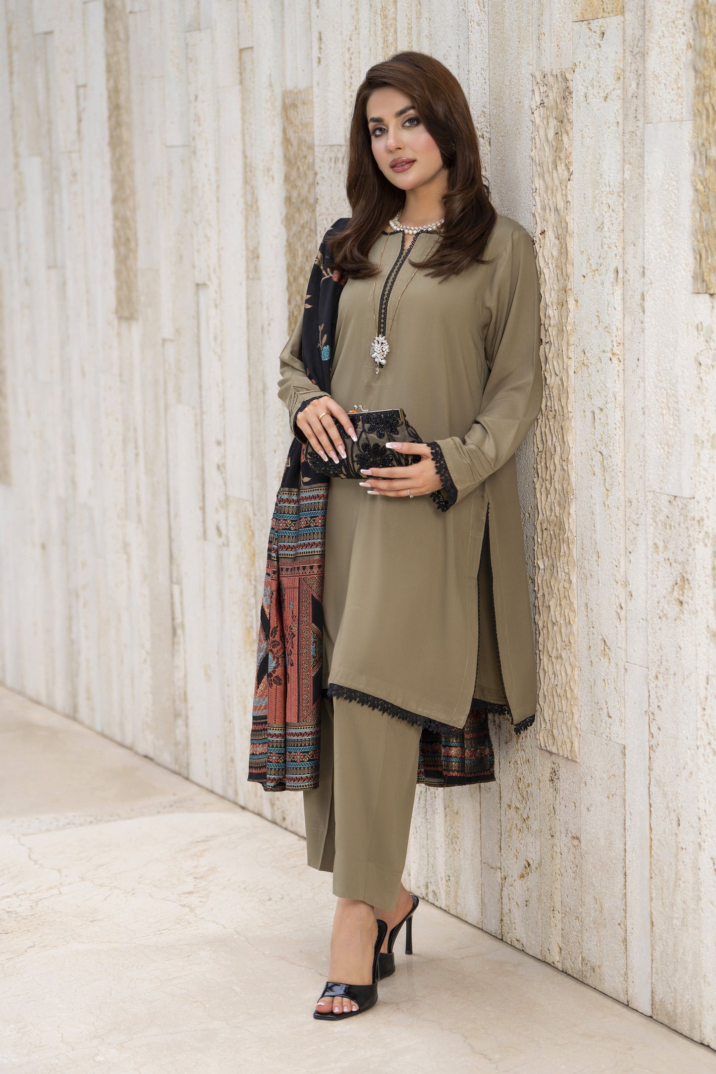 Aleezay 3pc Olive Linen Suit with Black Jacquard Dupatta – JAL8