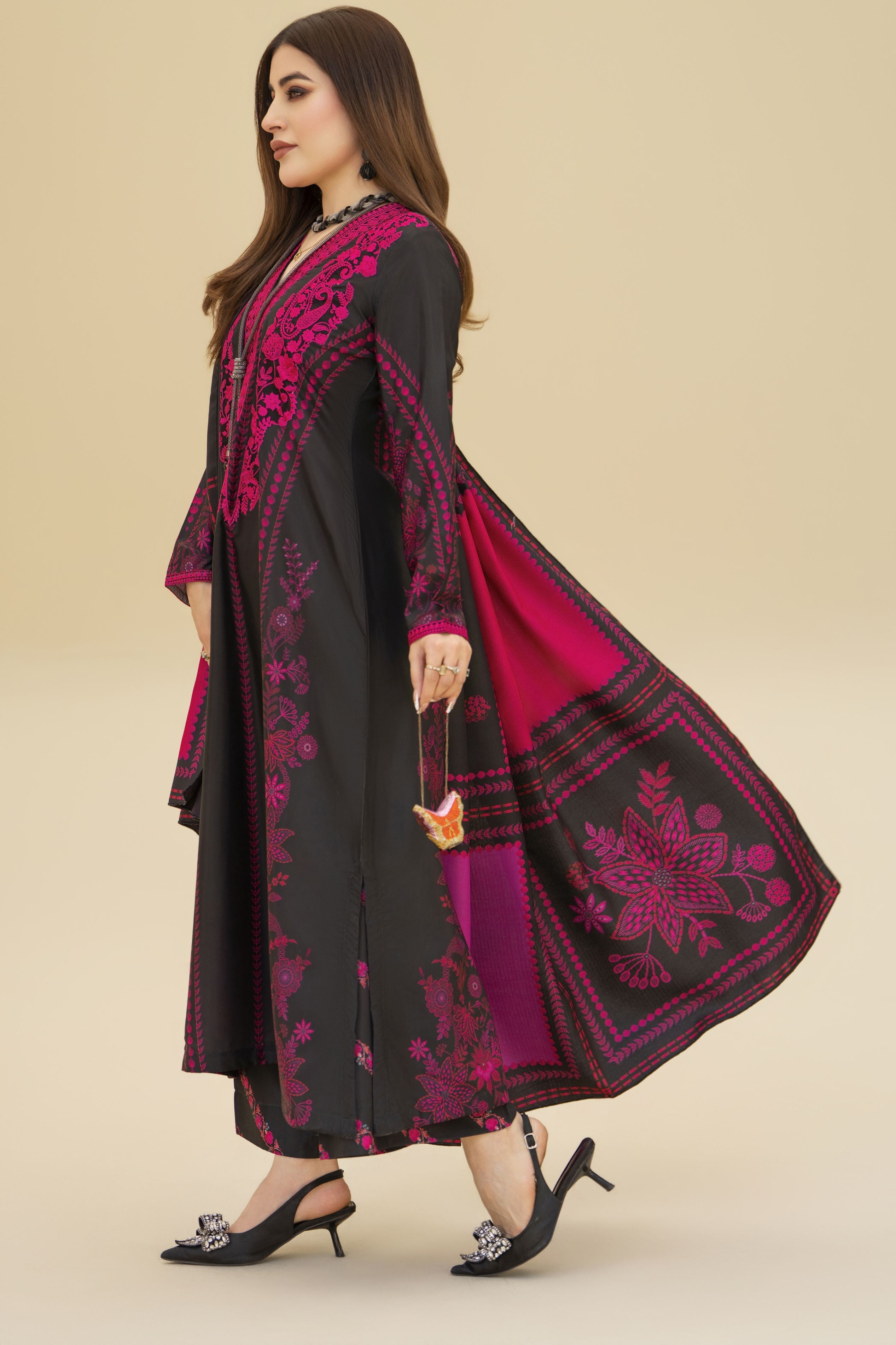 Zaiwa Winter Shawl – Embroidered Printed Grip 3pc Long Dress ZWS7