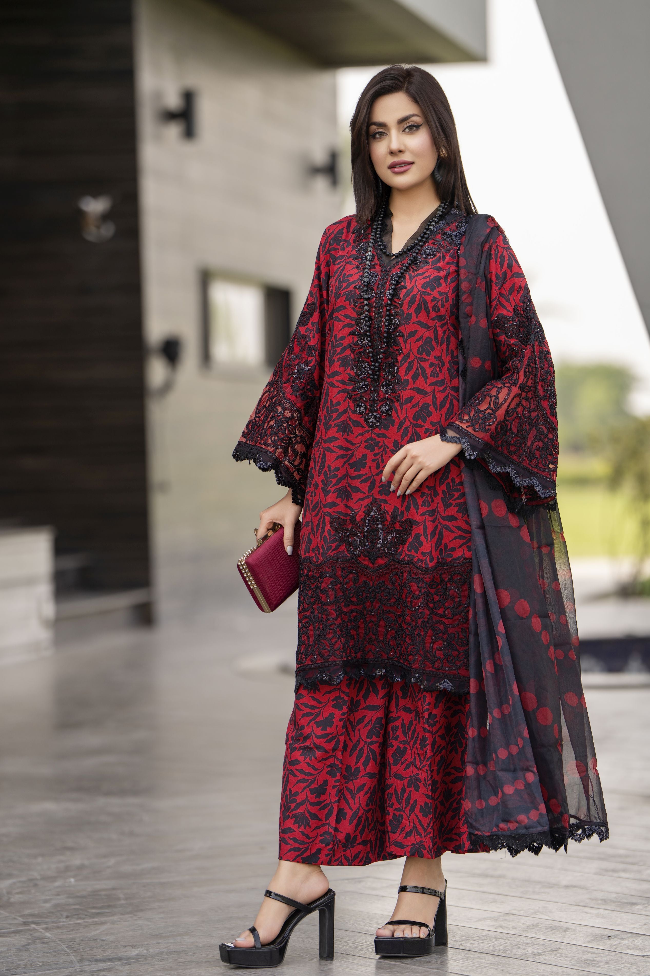 Mohagni 3pc Ready to Wear Silk Lawn Suit 2025 Collection Muse16