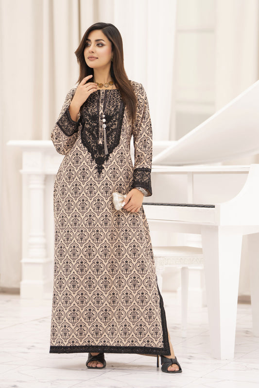 Miski FrostFit – Beige & Black Embroidered Dhanak 2pc Long Dress FFM7