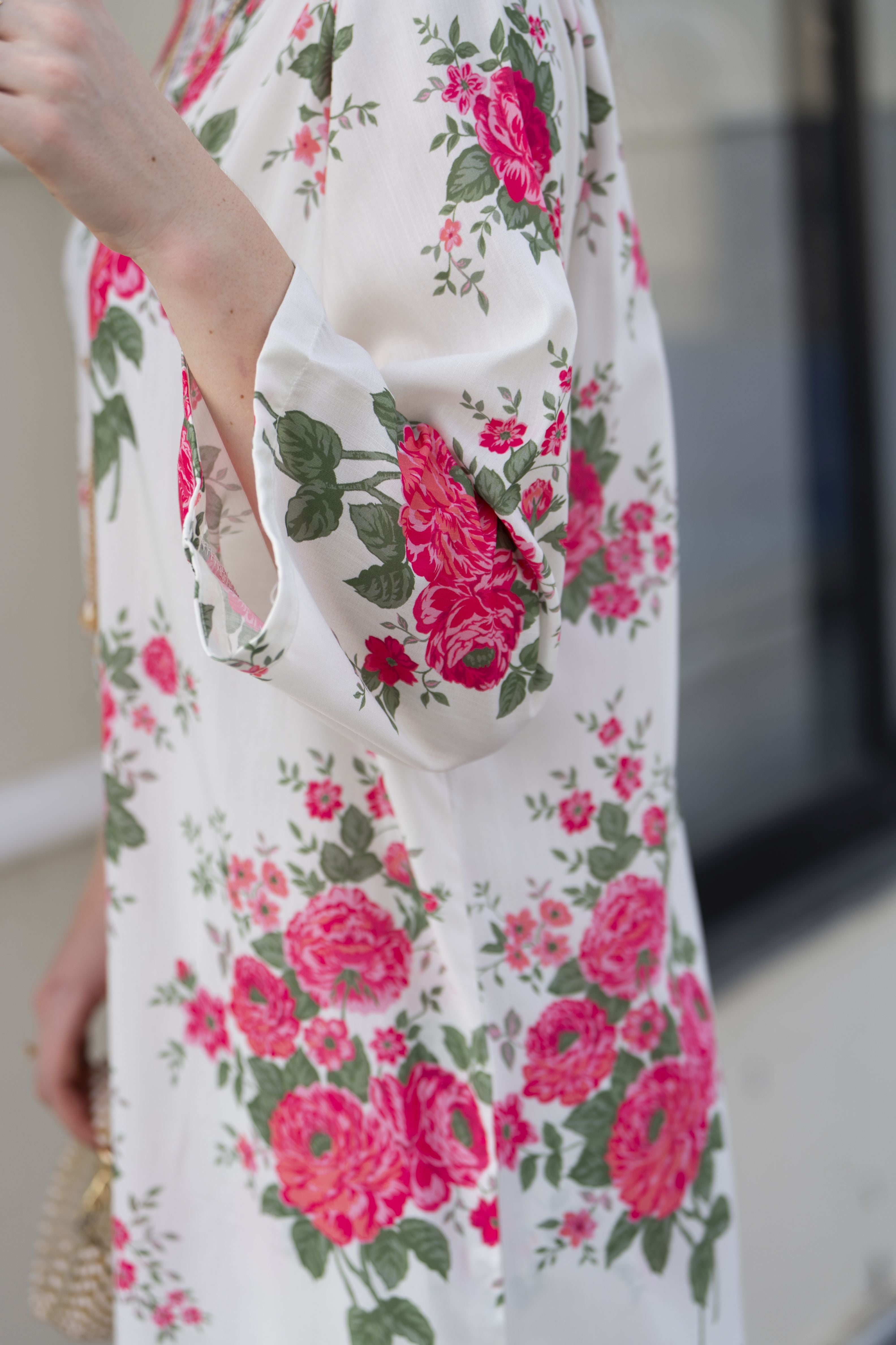 Sakeena Sheen Ivory Red Rose Printed Poly Raw Silk 2pc Kaftan – SHH7