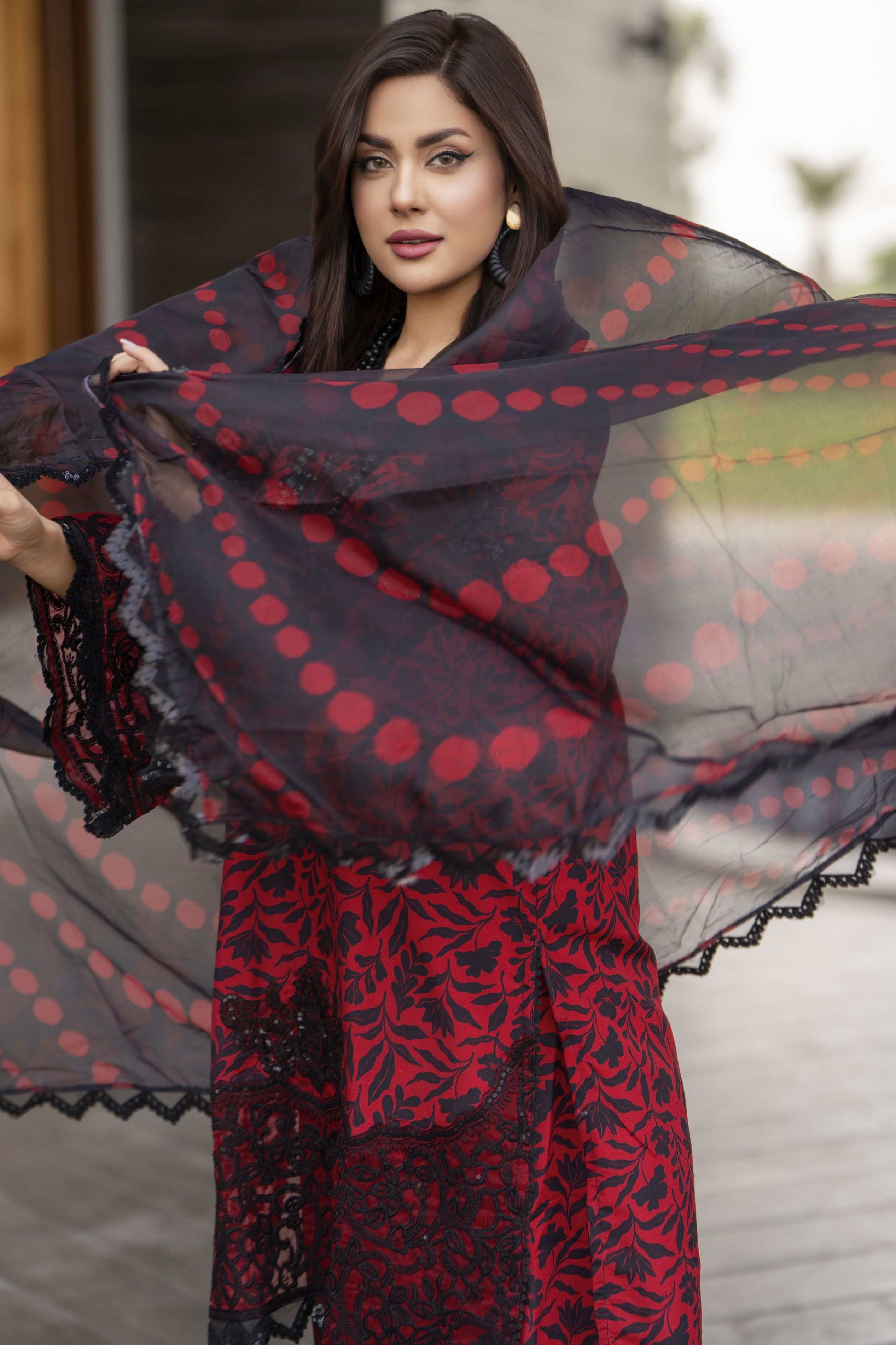 Mohagni 3pc Ready to Wear Silk Lawn Suit 2025 Collection Muse16