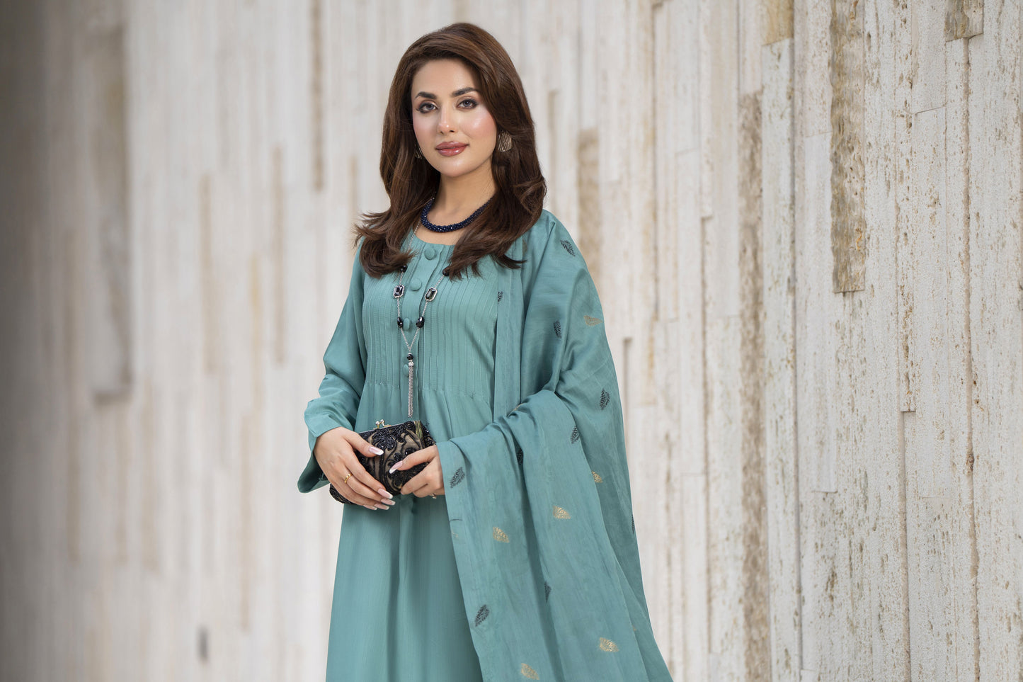 Aleezay 3pc Sage Green Viscose Suit with Floral Jacquard Dupatta – JAL6
