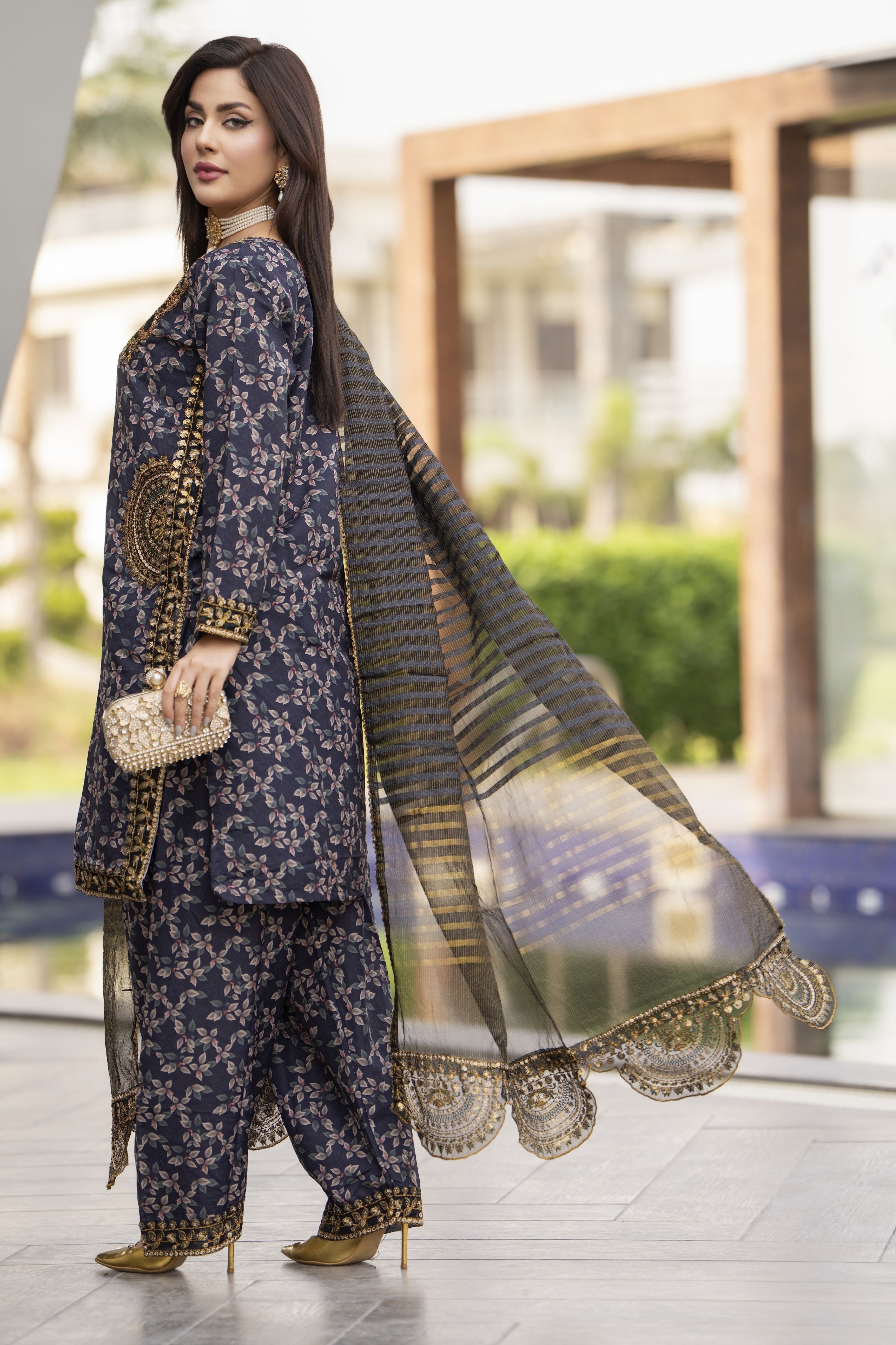 Mohagni 3pc Ready to Wear Silk Lawn Suit 2025 Collection Muse14