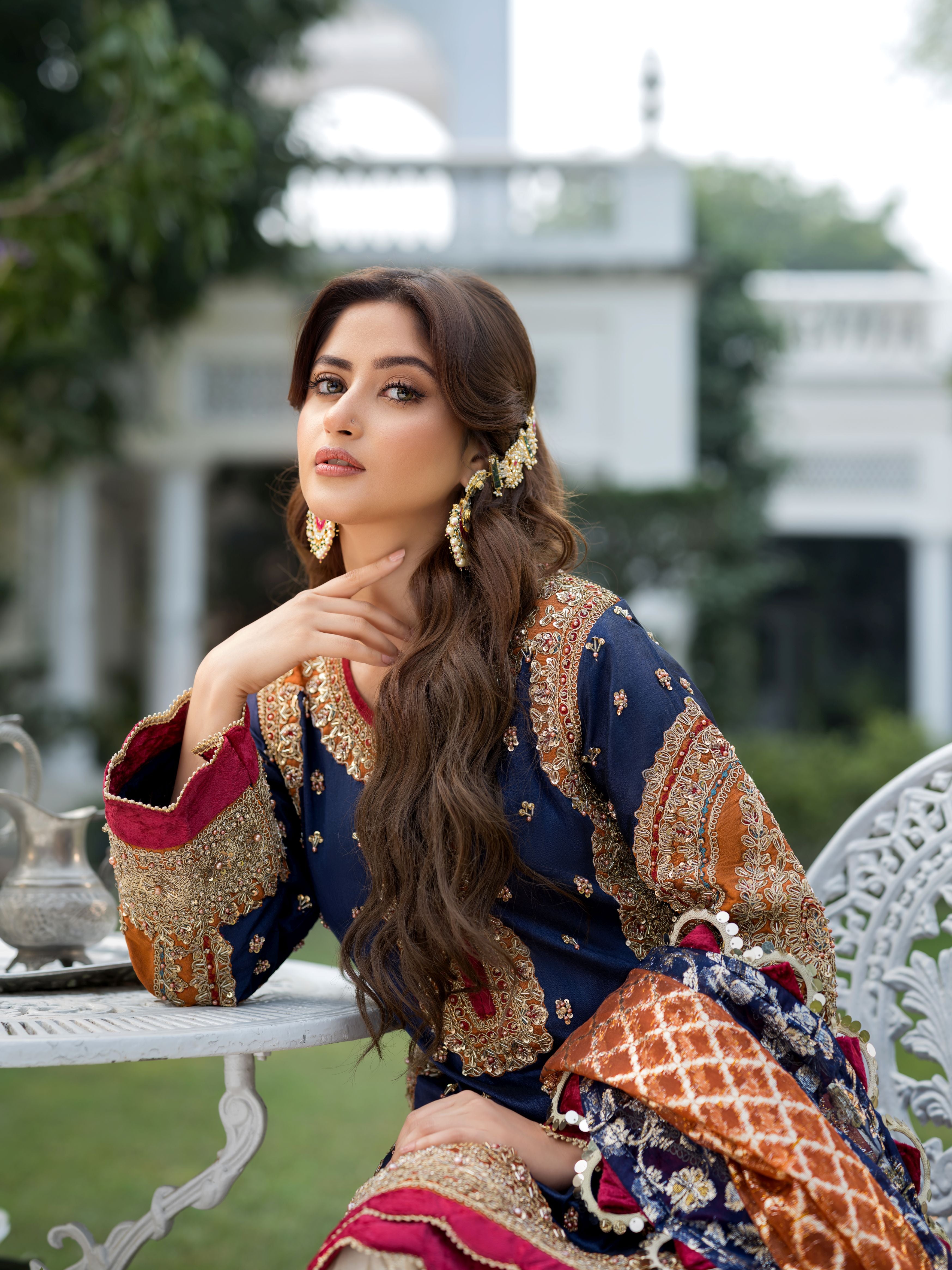 Mehr-o-Mah Handwork Formals by Arwah MMXA5