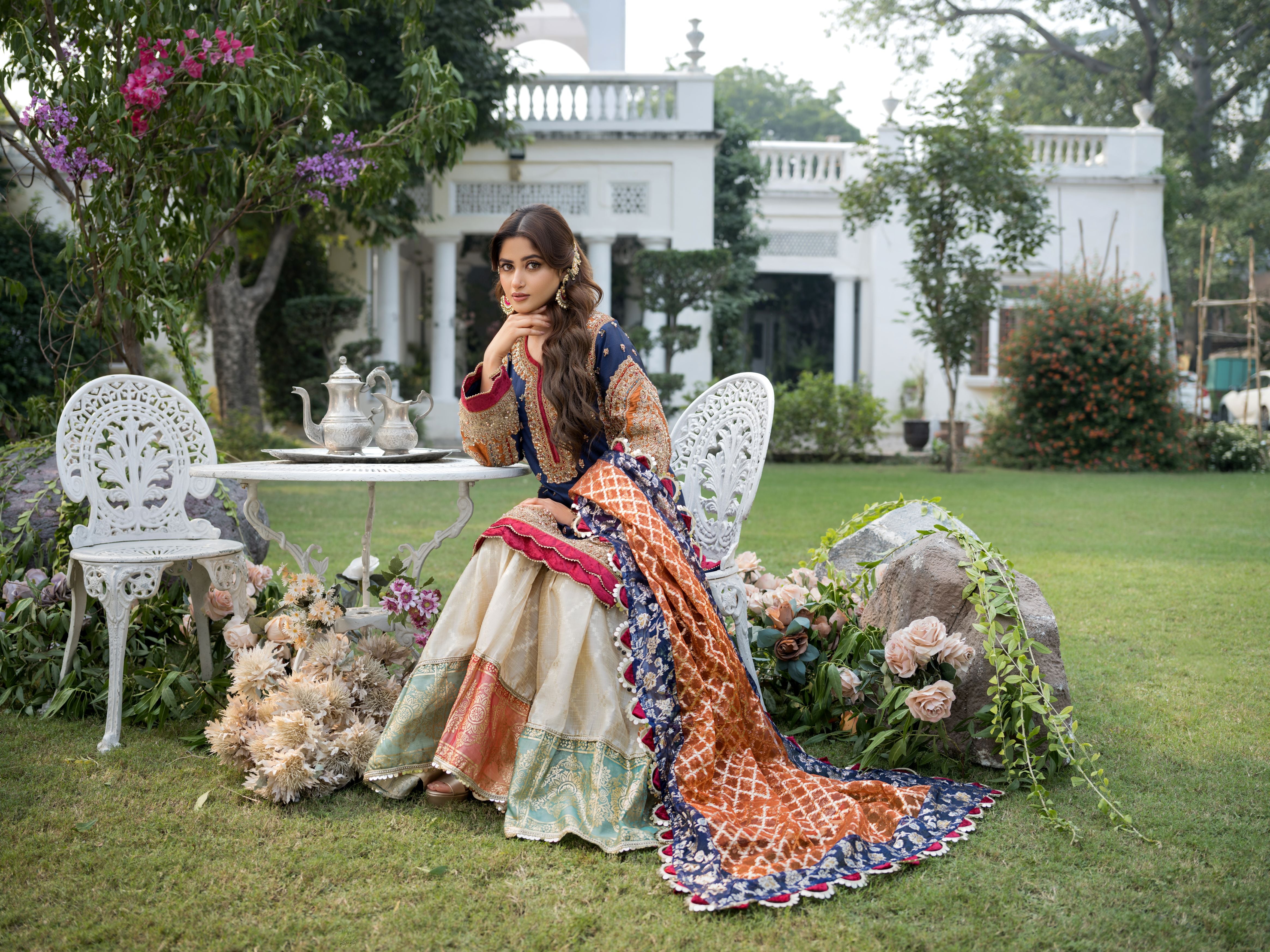 Mehr-o-Mah Handwork Formals by Arwah MMXA5