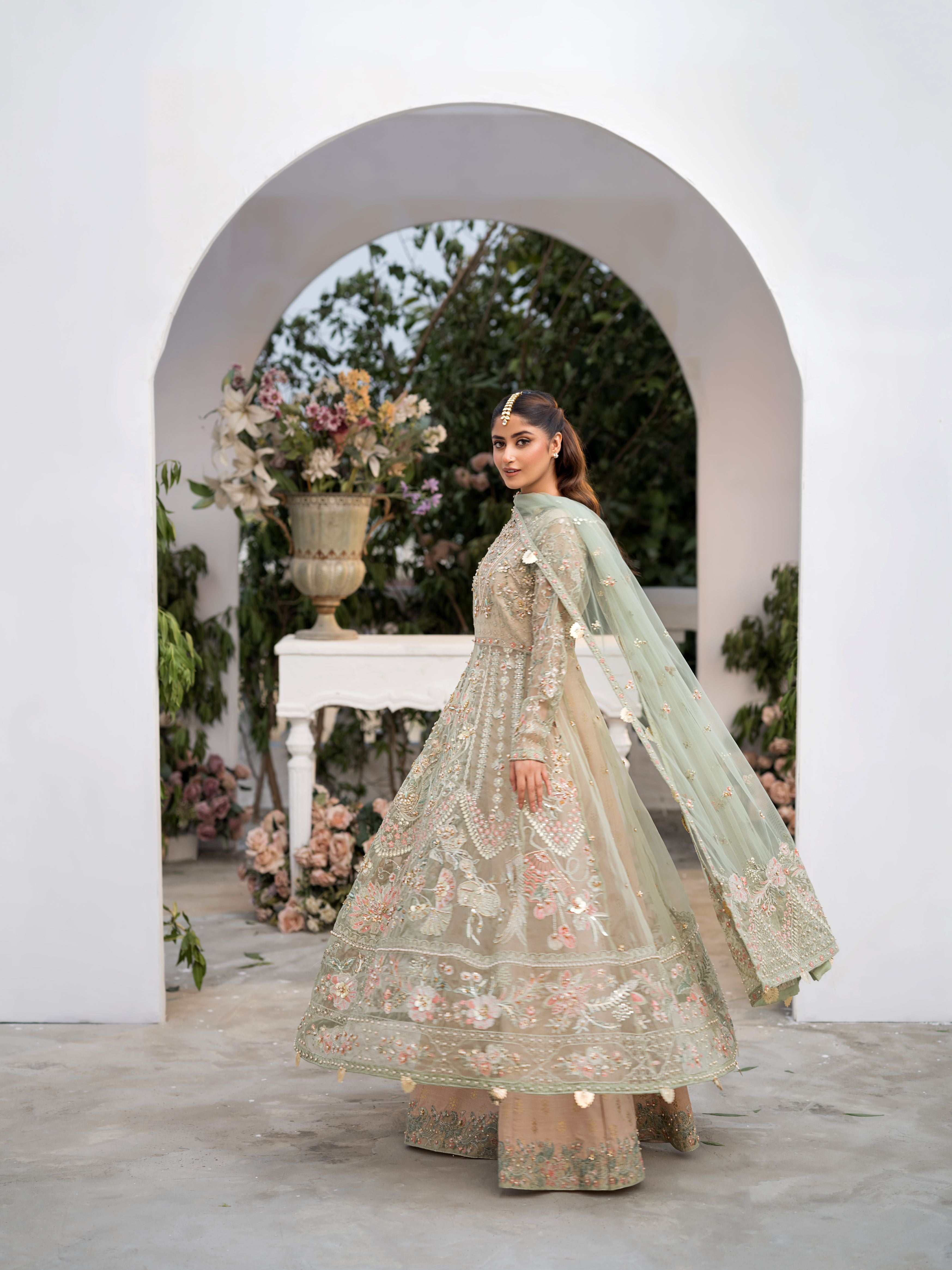 Mehr-o-Mah Handwork Formals by Arwah XMMA1