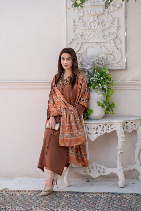 ZS6 Serah by Zaina 3pc Linen Dress with Printed Velvet Shawl