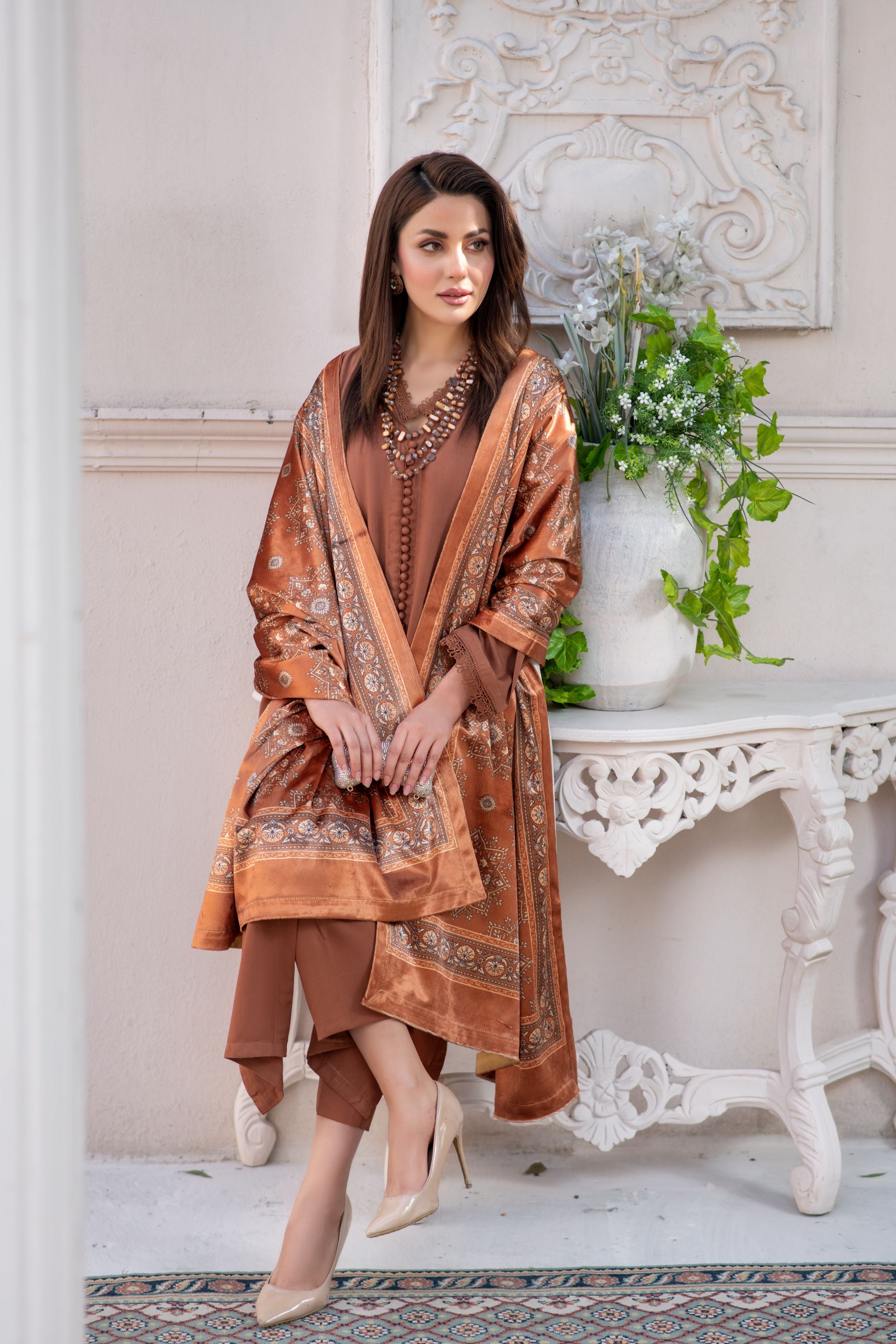 ZS6 Serah by Zaina 3pc Linen Dress with Printed Velvet Shawl