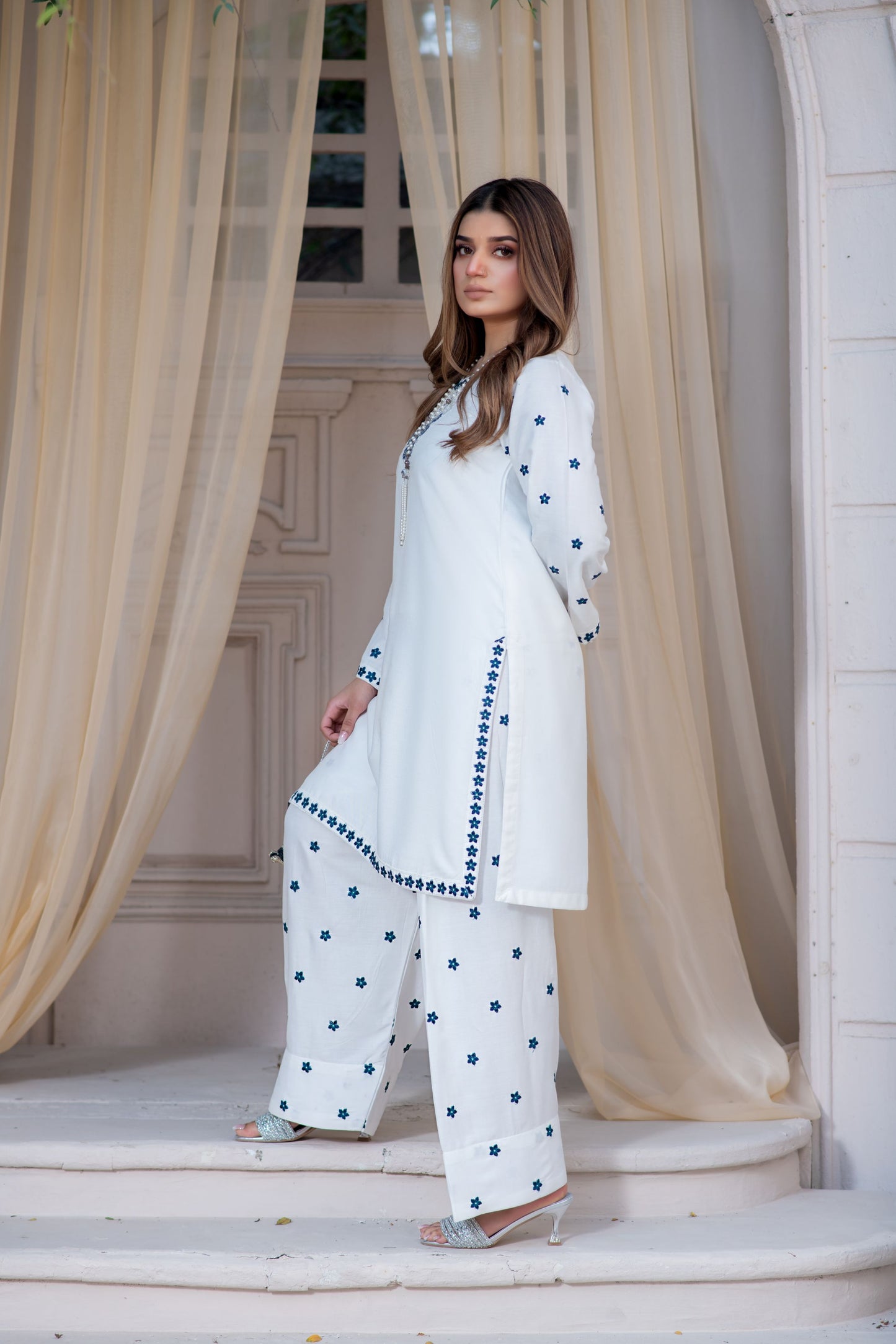 Noura by Hemline Ivory 2pc Viscose Suit with Farshi Shalwar NH9