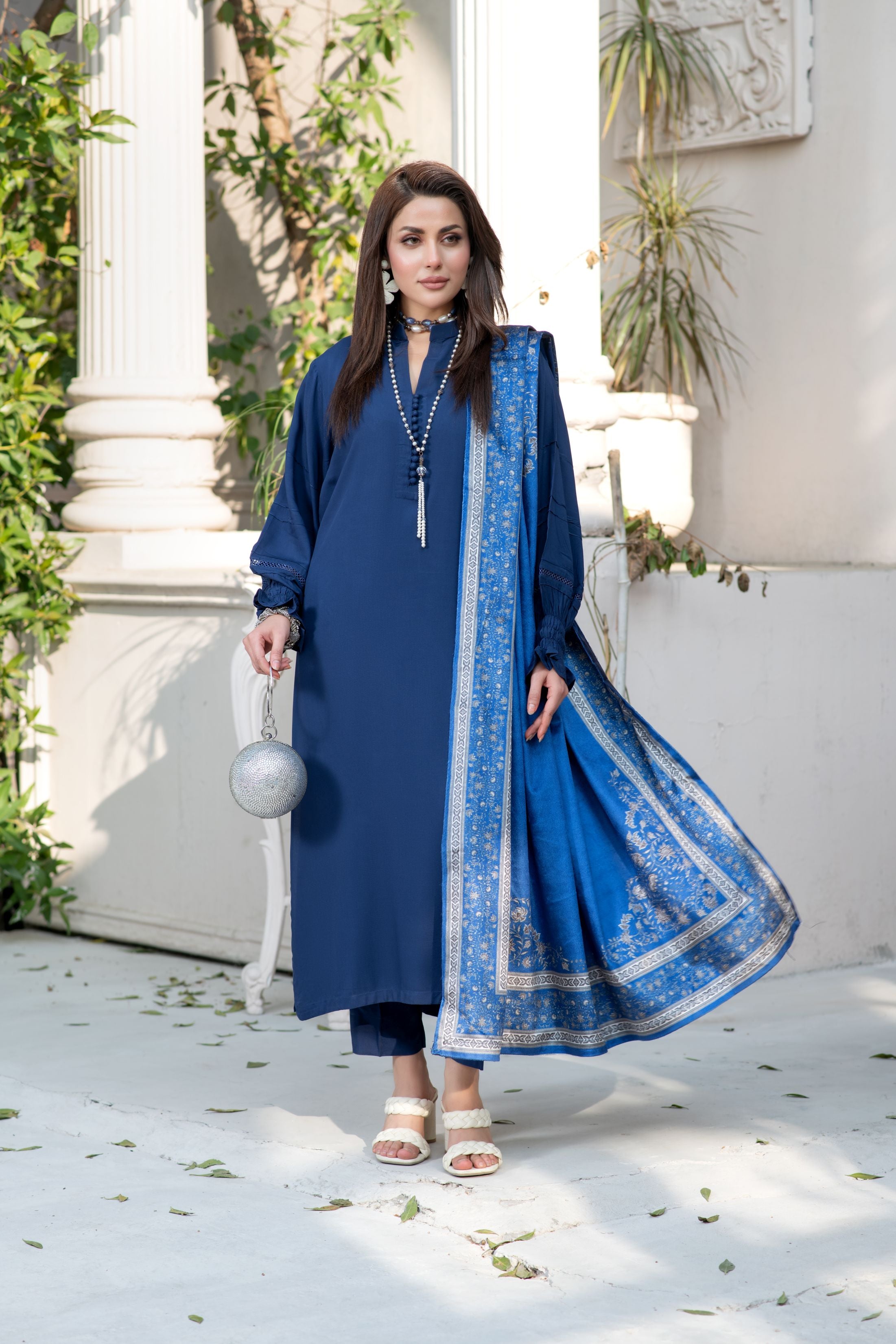 ZS10 Serah by Zaina 3pc Linen Long Shirt with Printed Velvet Shawl