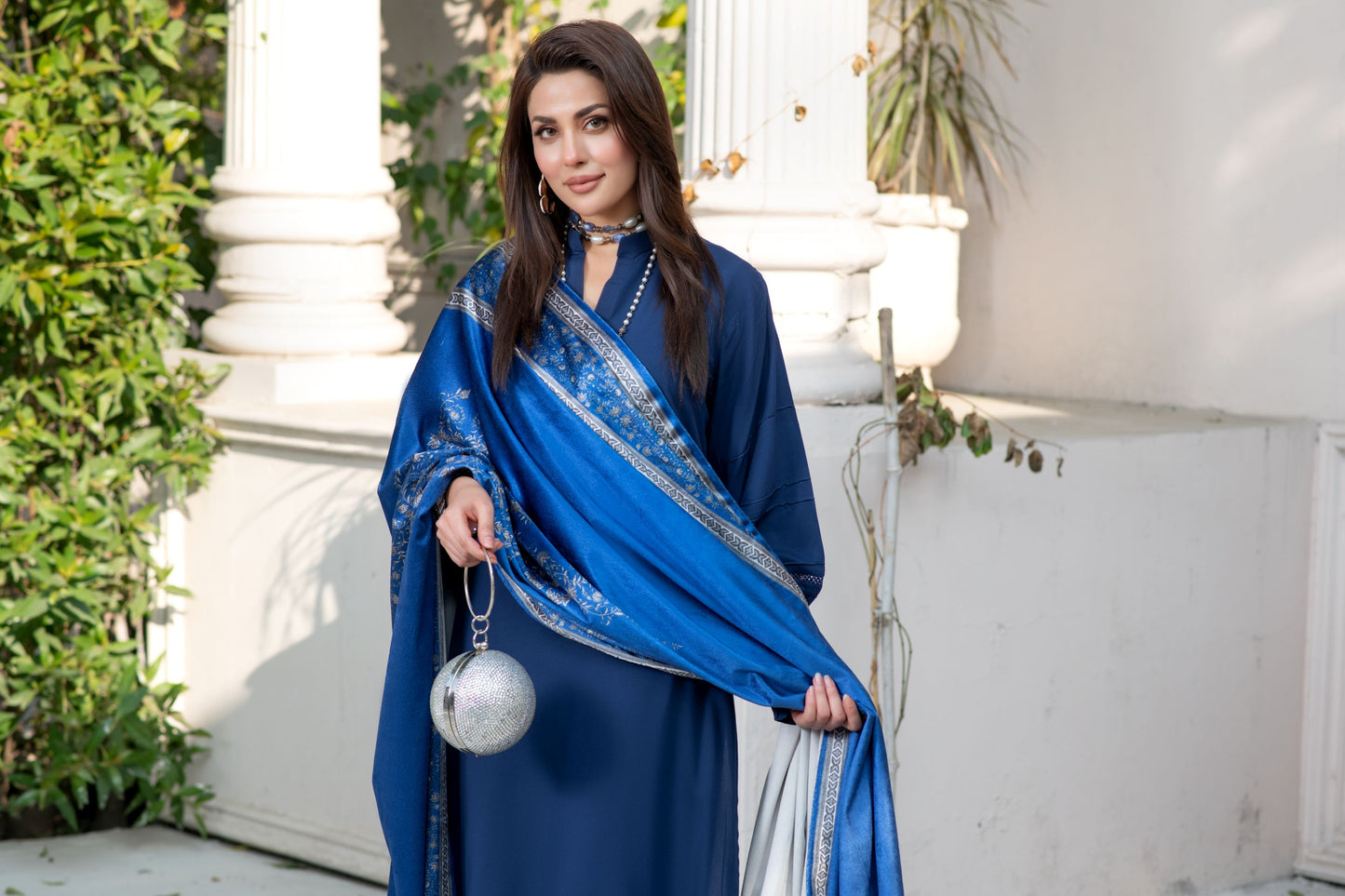 ZS10 Serah by Zaina 3pc Linen Long Shirt with Printed Velvet Shawl