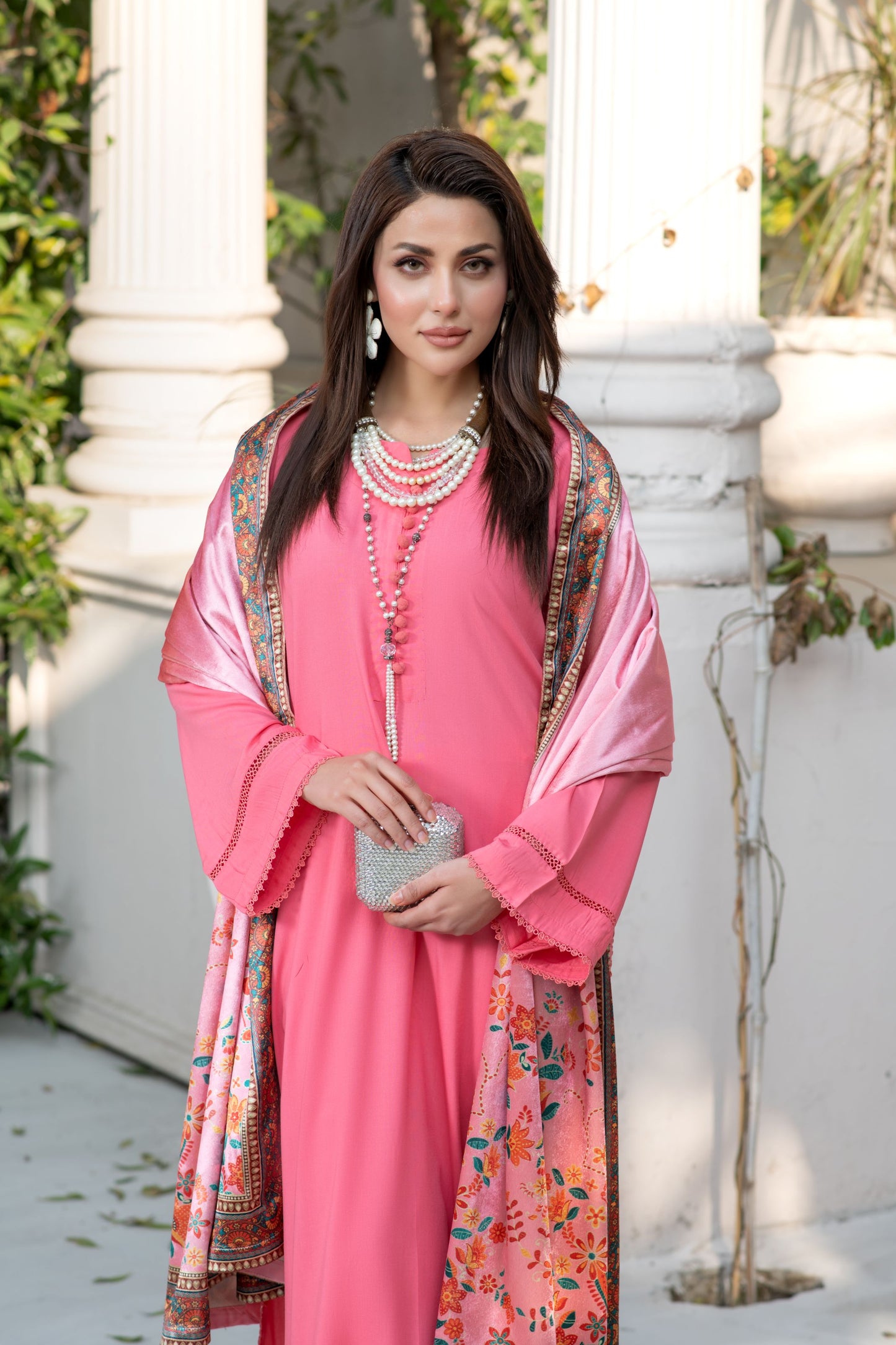 ZS2 Serah by Zaina 3pc Linen Long Shirt with Printed Velvet Shawl