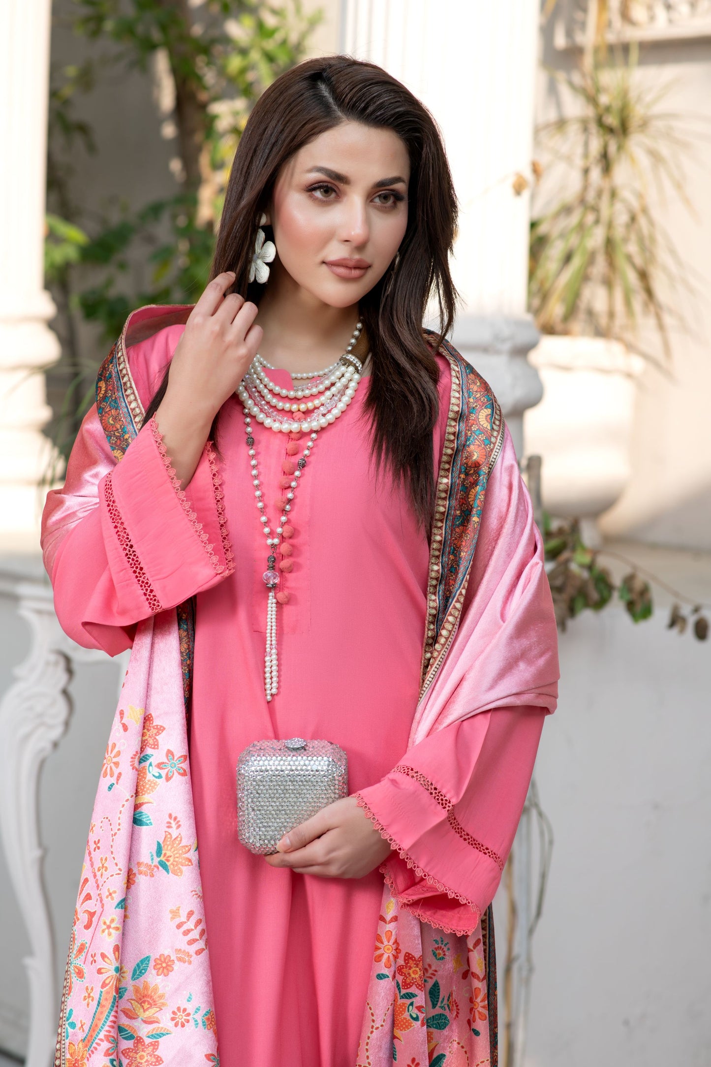 ZS2 Serah by Zaina 3pc Linen Long Shirt with Printed Velvet Shawl