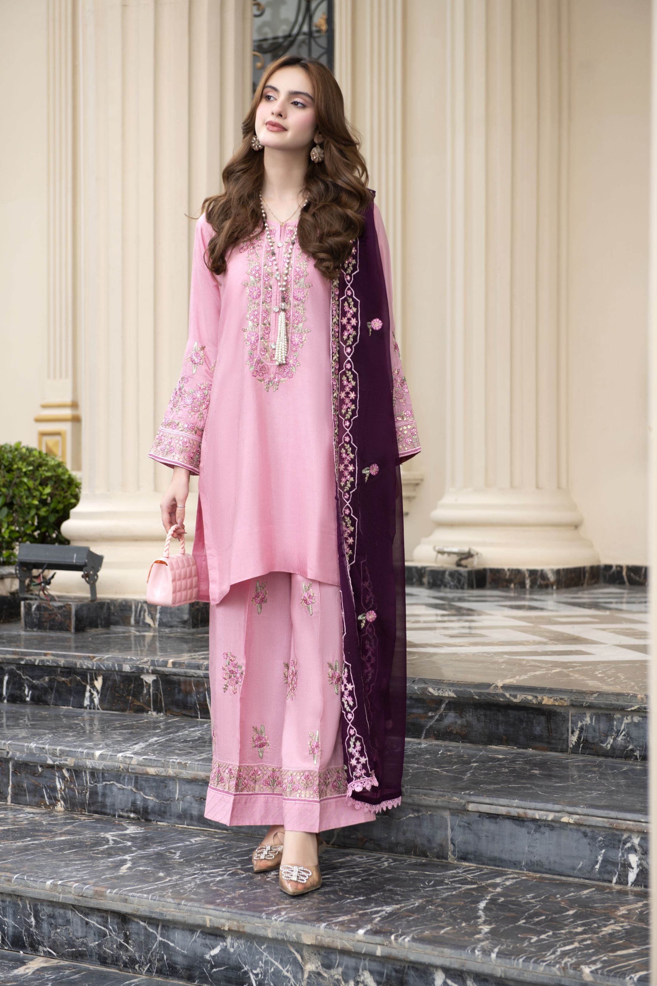 Threaded Grace Silk Karandi by Gul Warun – Blush Pink Embroidered 3pc Suit TGS5