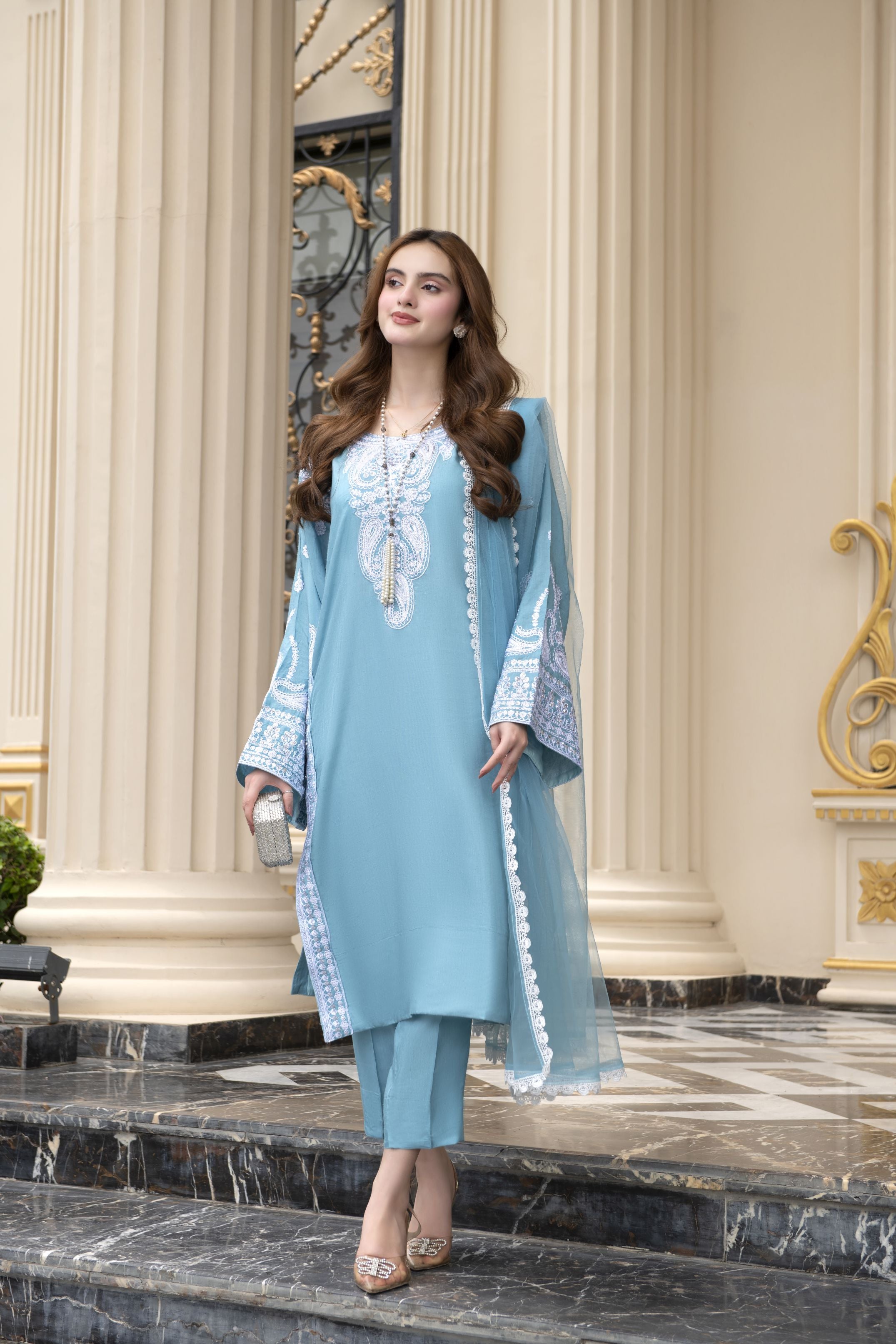 Threaded Grace Silk Karandi by Gul Warun – Powder Blue Embroidered 3pc Suit TGS1