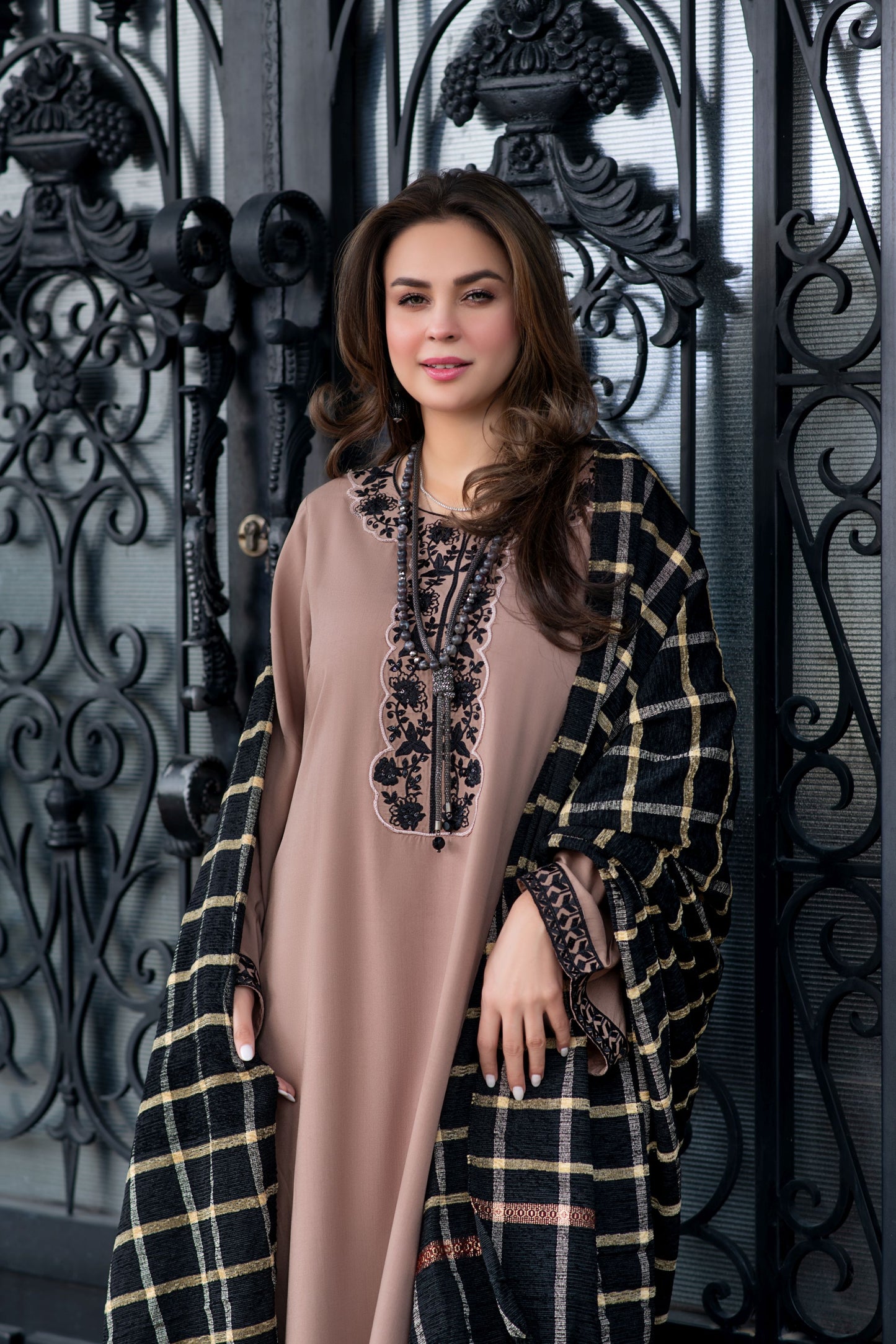 Zimal 3pc Linen Dress with Velvet-Thread Jacquard Shawl ZW8