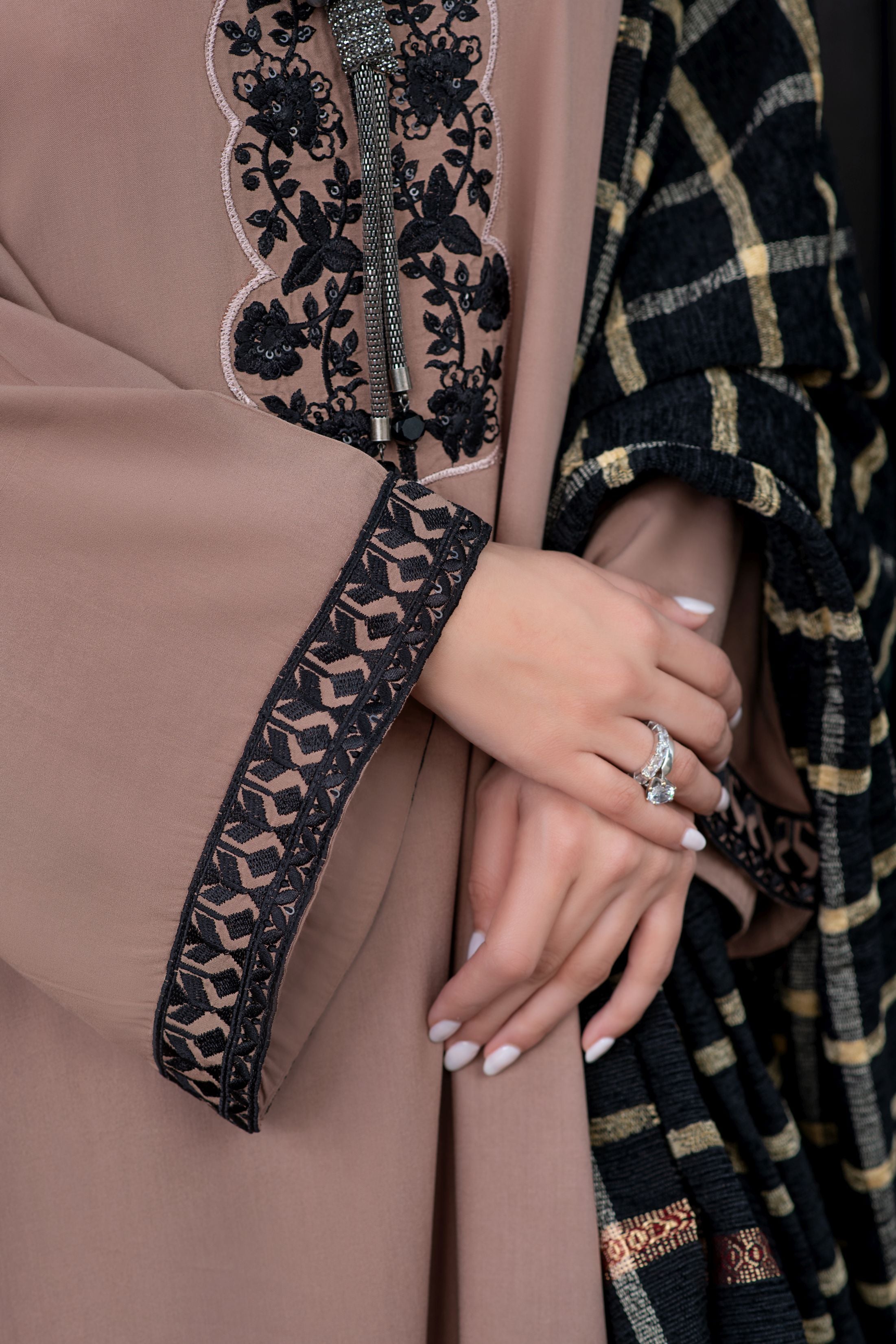 Zimal 3pc Linen Dress with Velvet-Thread Jacquard Shawl ZW8