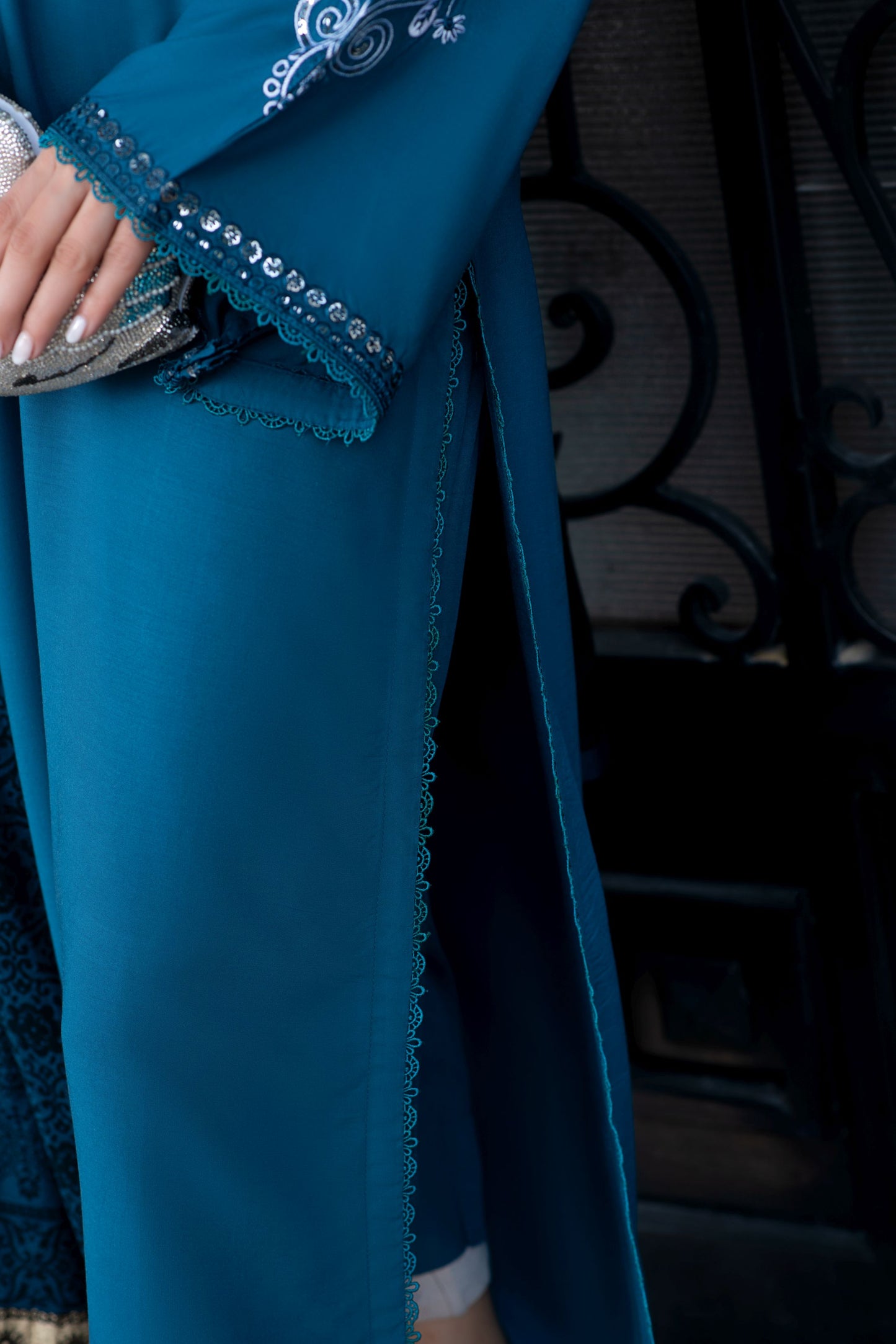 Zimal 3pc Ready to Wear Linen Dress with Wool Jacquard Shawl ZW3