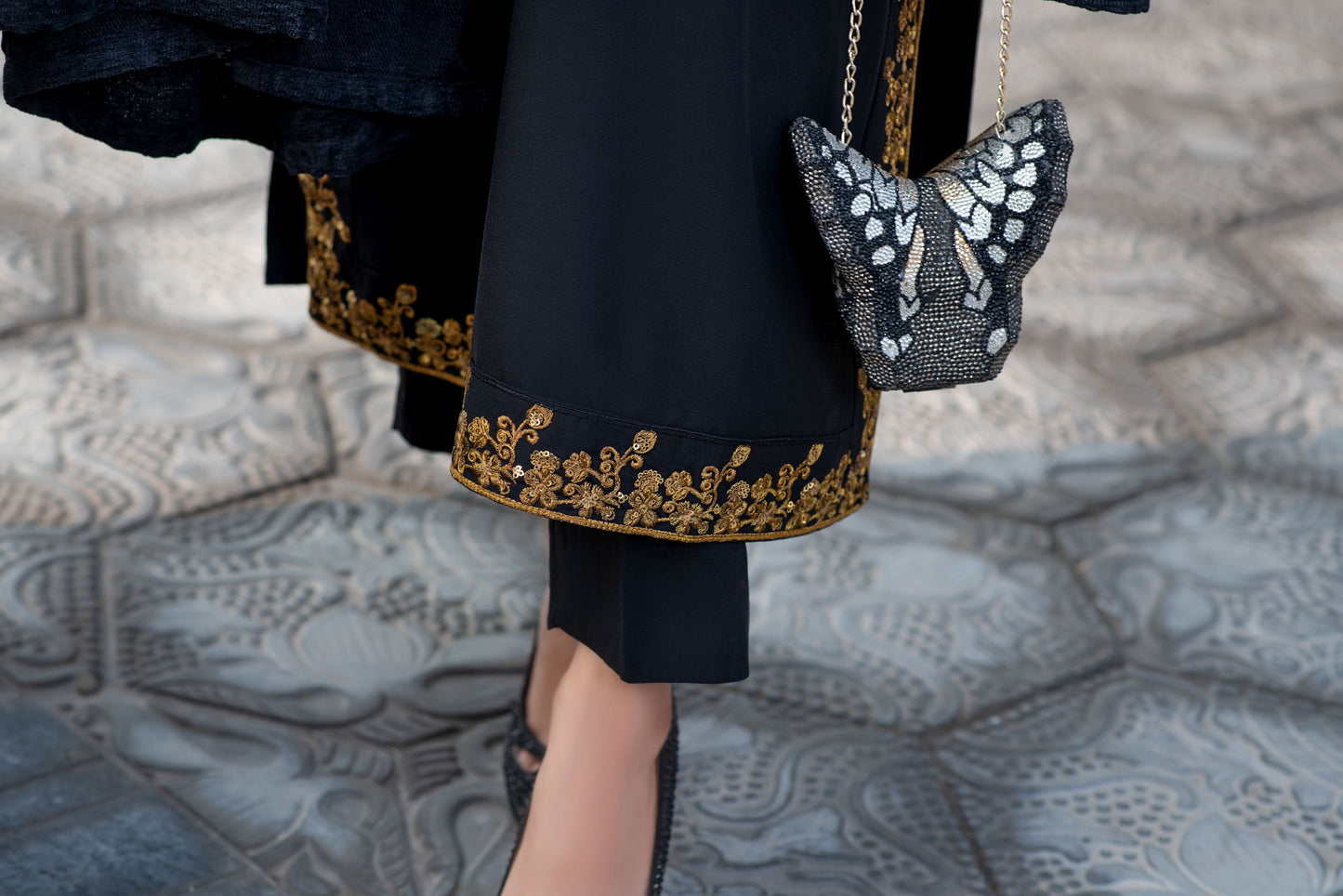 Zimal 3pc Linen Dress with Velvet-Thread Jacquard Shawl ZW4