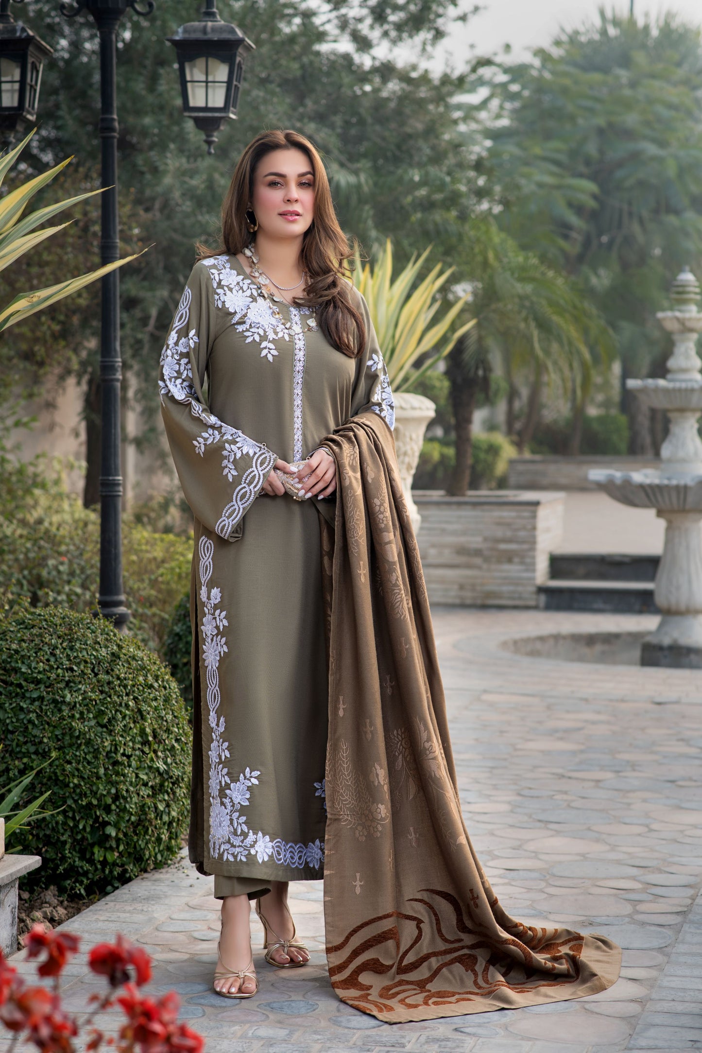 Zimal 3pc Ready to Wear Linen Dress with Wool Jacquard Shawl ZW5