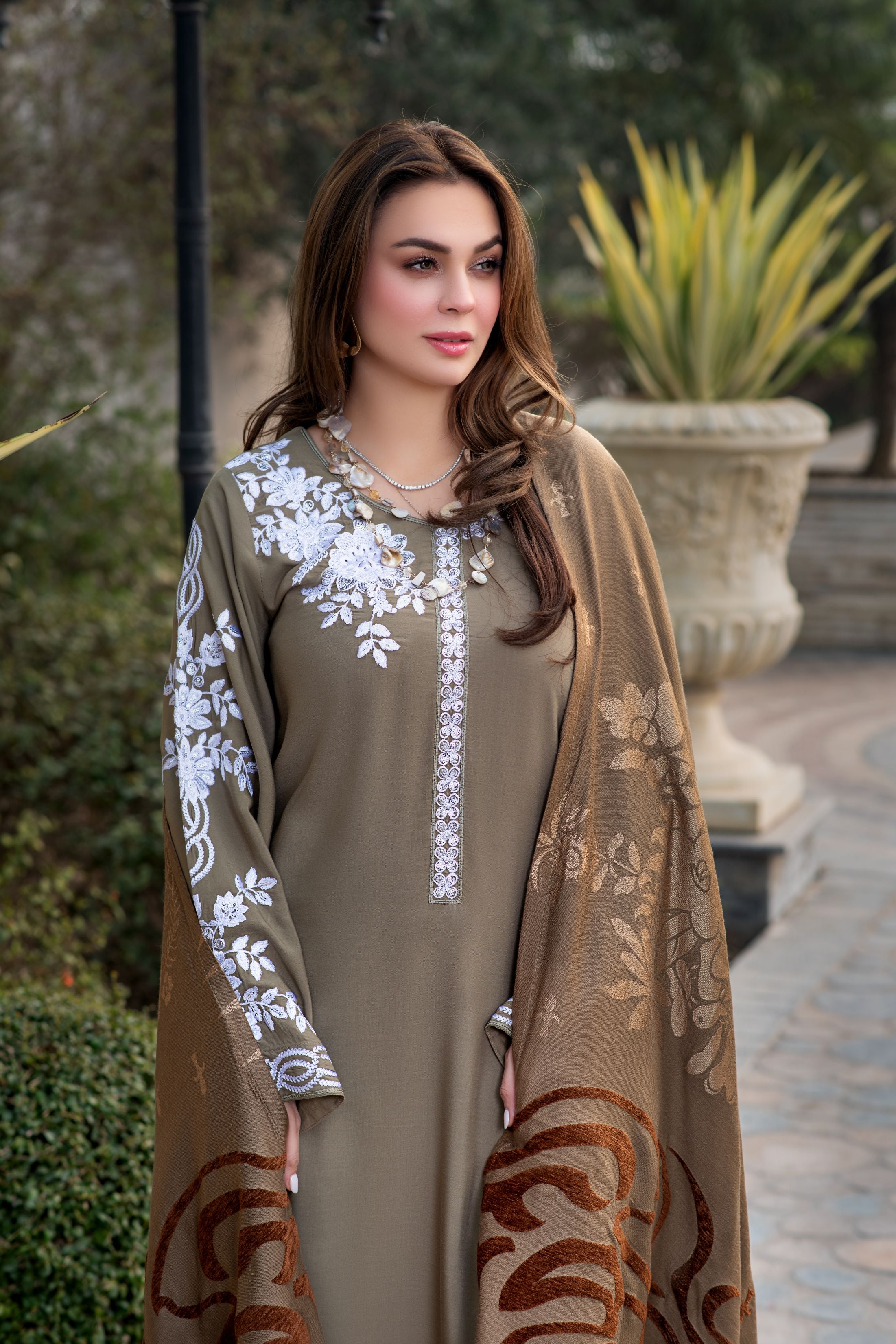 Zimal 3pc Ready to Wear Linen Dress with Wool Jacquard Shawl ZW5