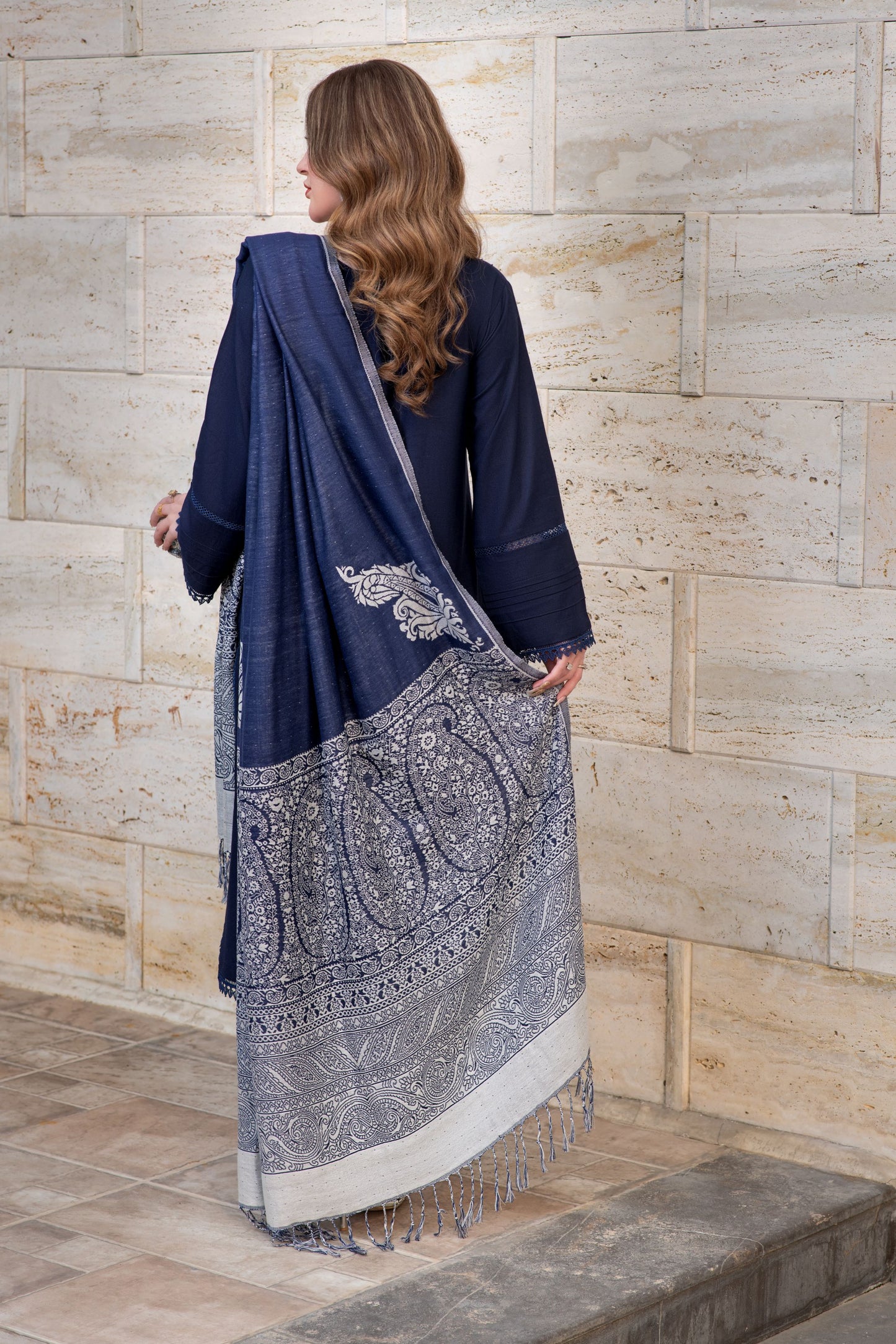Aurum by Gul Warun – Navy Multani Shawl Dhanak 3pc Suit GA8