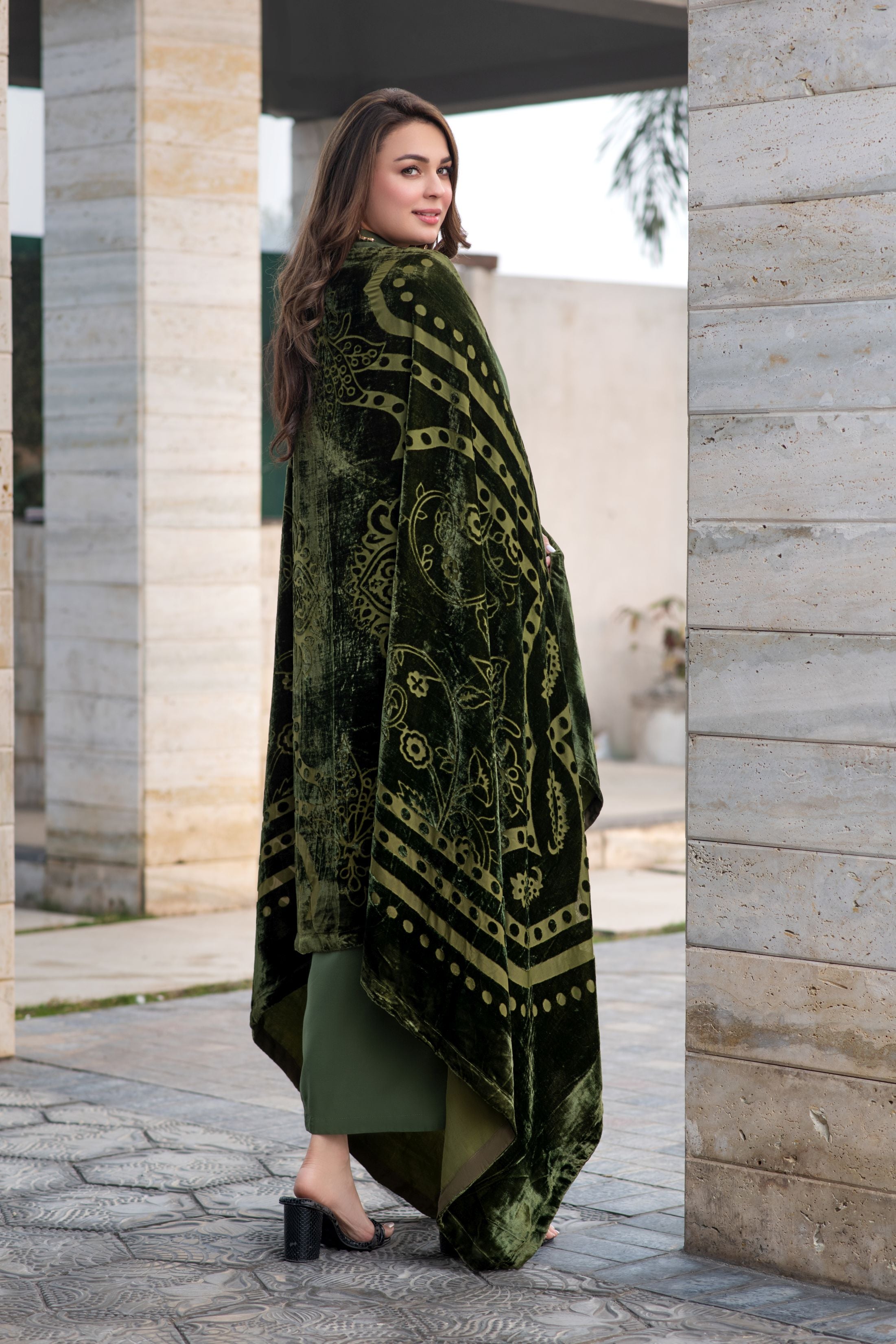 Zohra | 3pc Ready to Wear Winter Dress with Palachi Shawl ZAB9