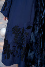 Zohra | 3pc Ready to Wear Winter Dress with Palachi Shawl ZAB7