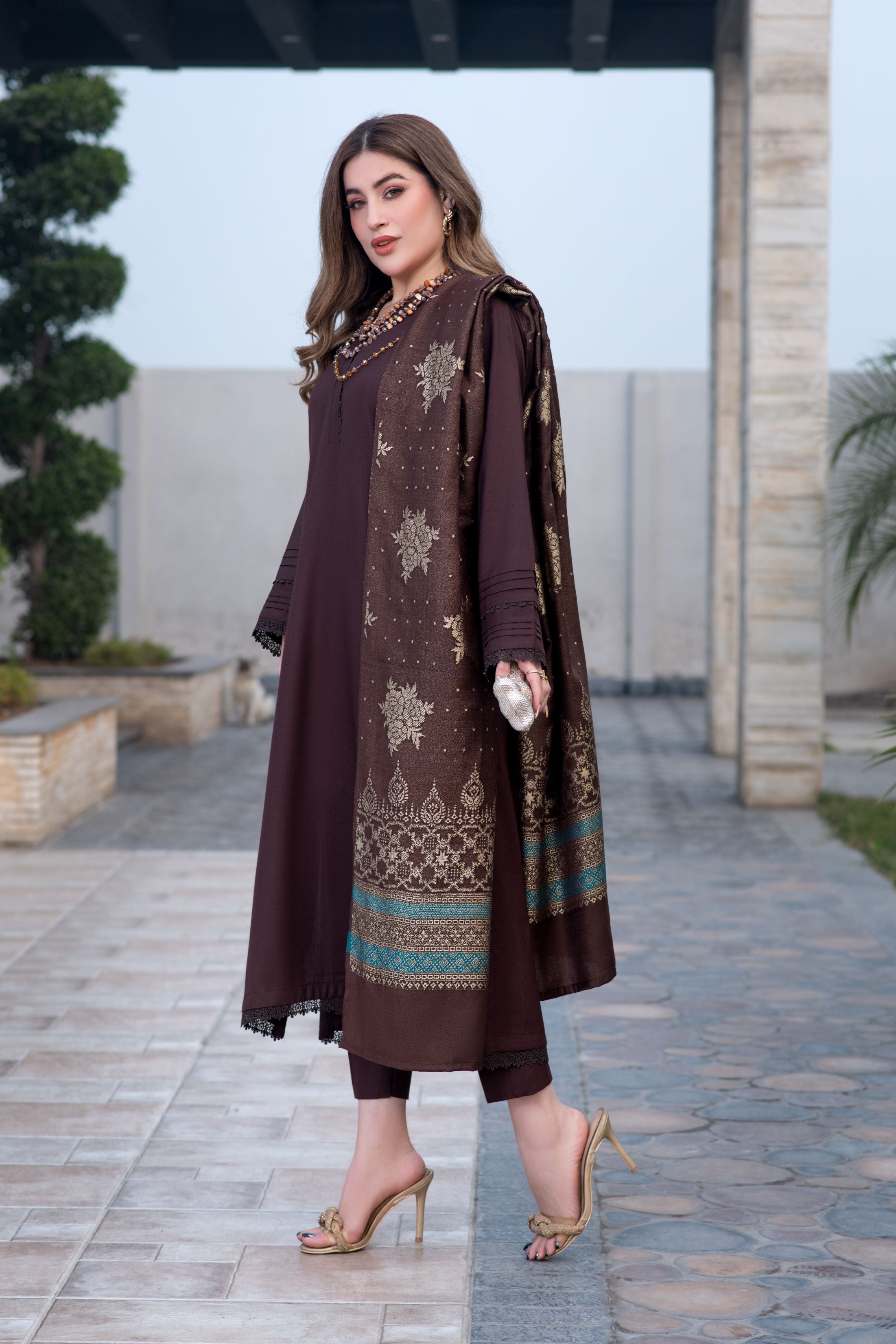 Aurum by Gul Warun – Chocolate Multani Shawl Dhanak 3pc Suit GA10